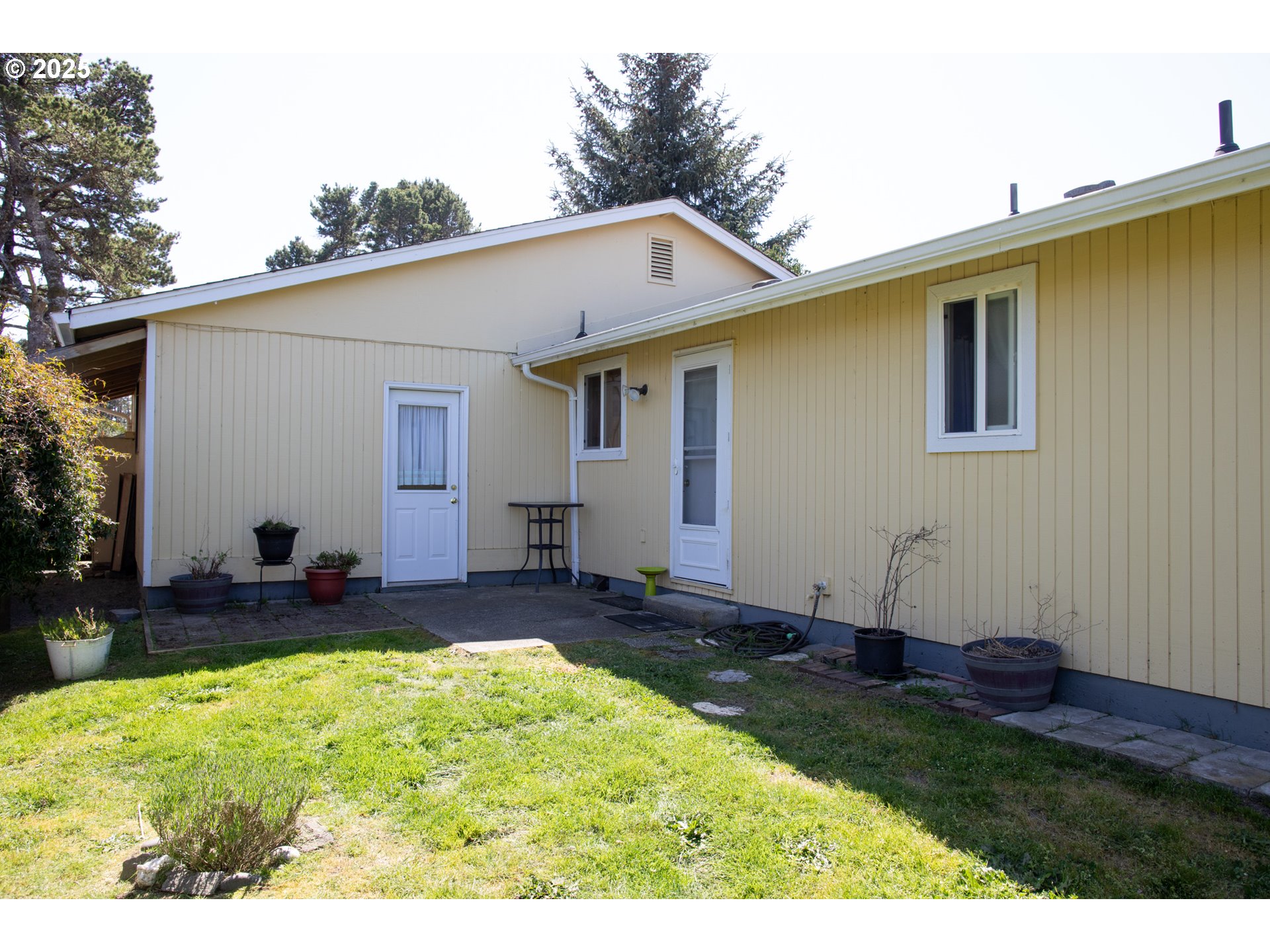 1673 29th St Property Photo 14