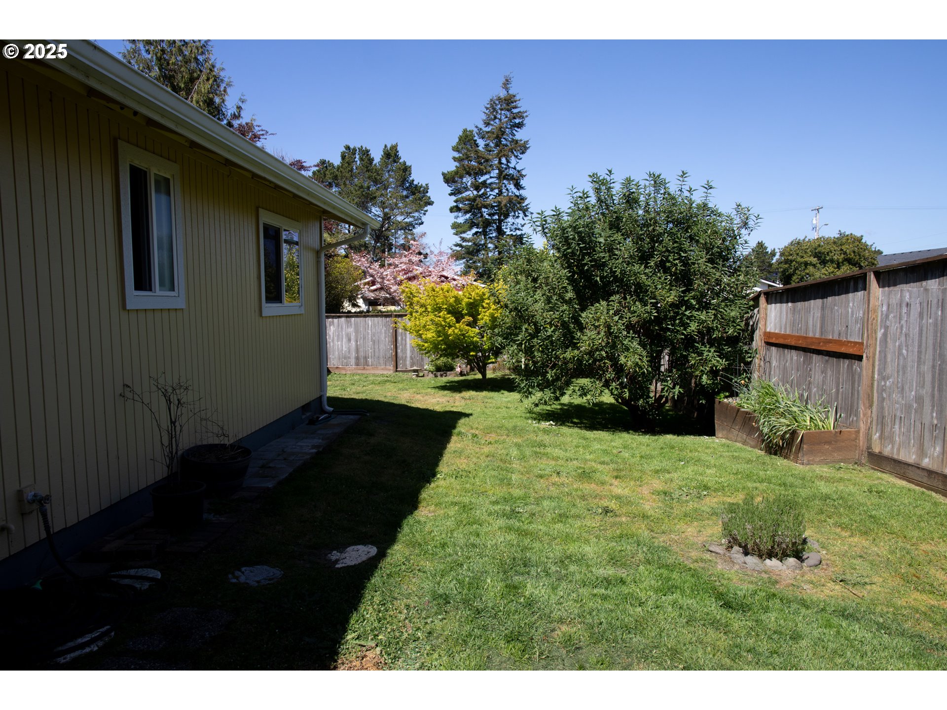 1673 29th St Property Photo 15