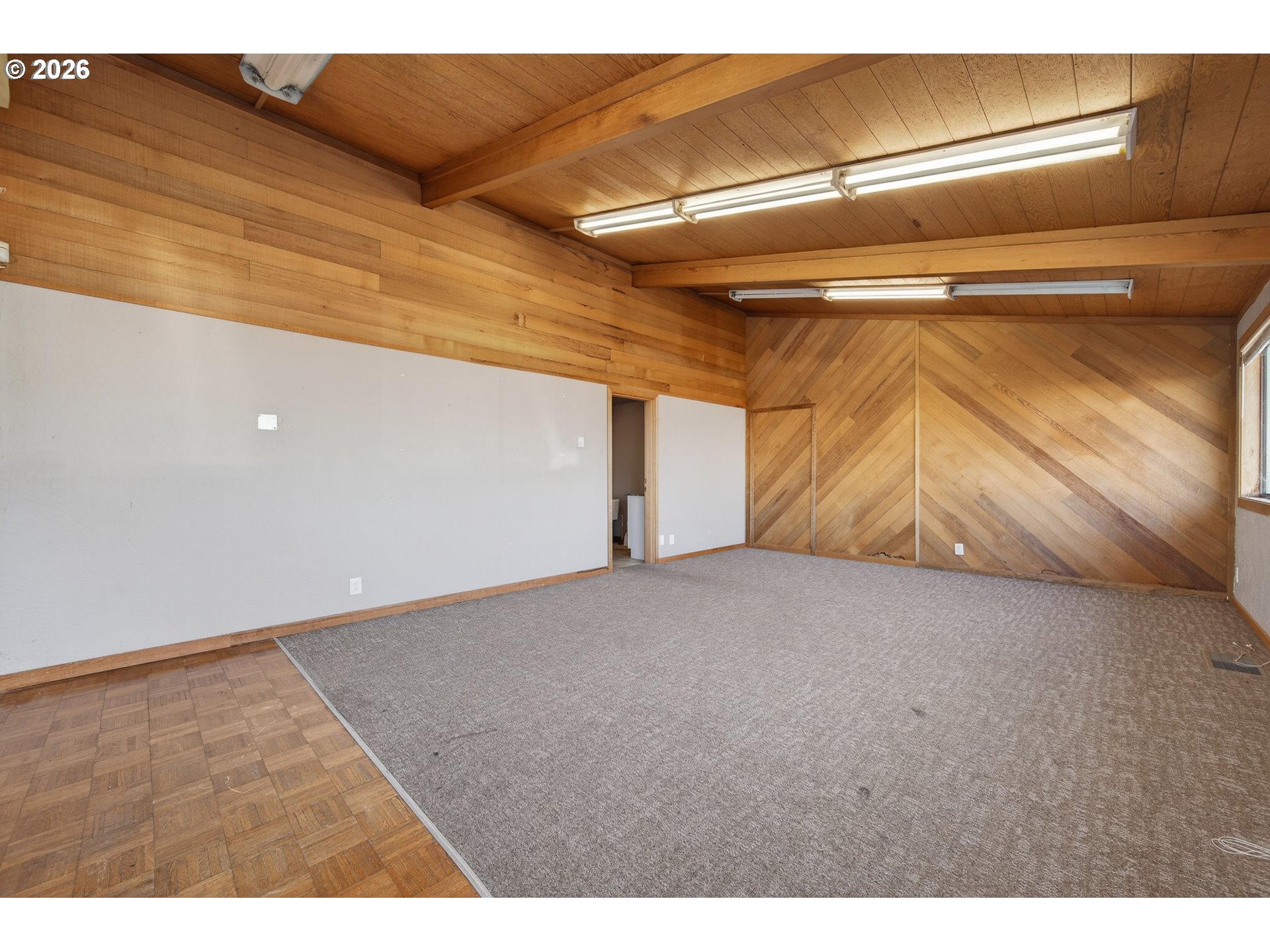 2150 Cross St Property Photo 4