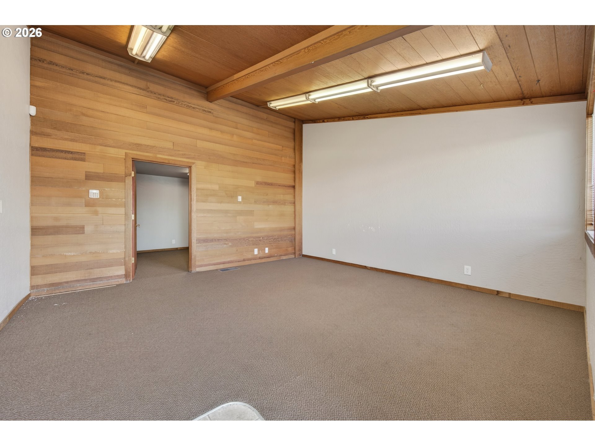 2150 Cross St Property Photo 7