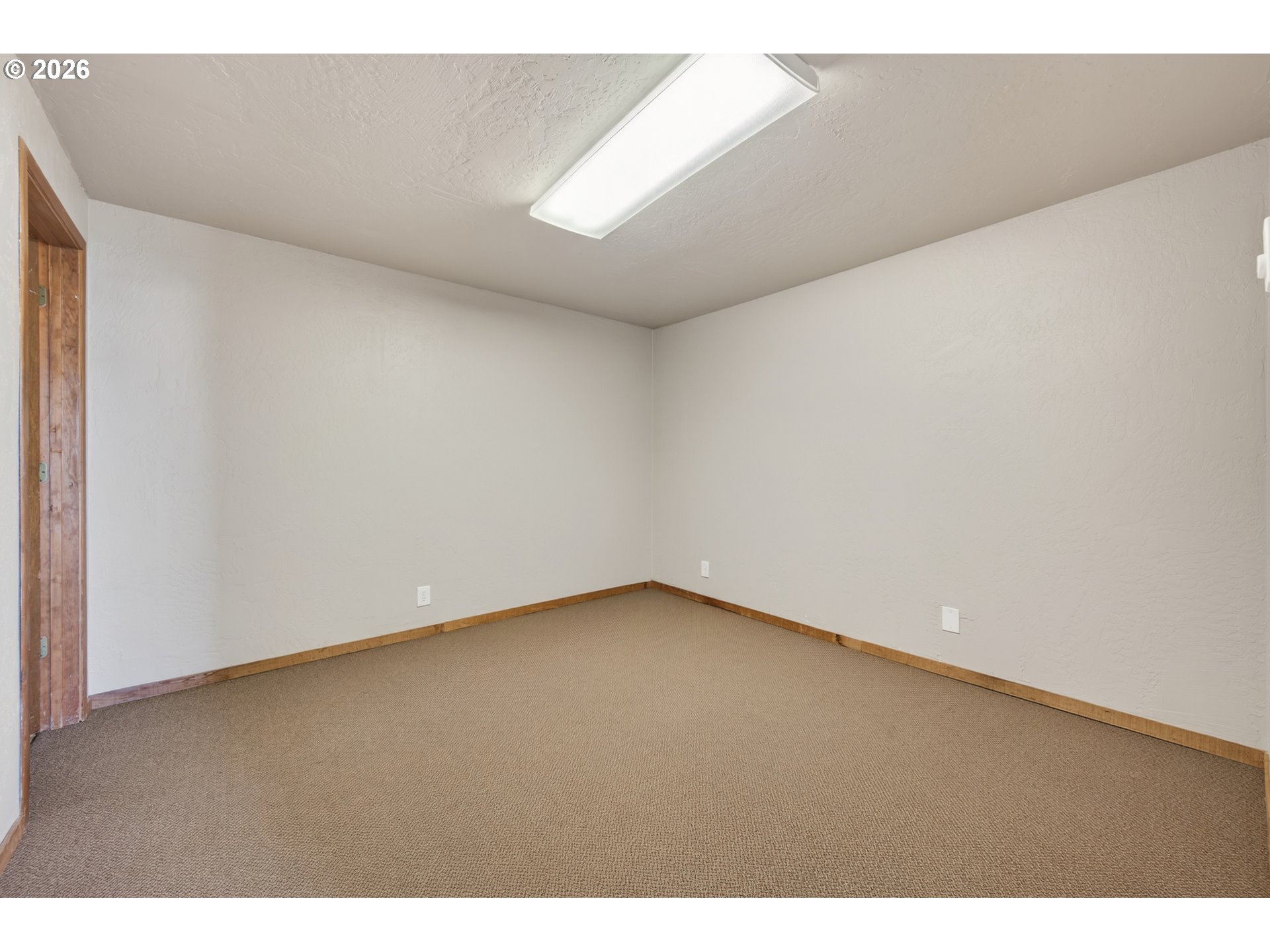 2150 Cross St Property Photo 9
