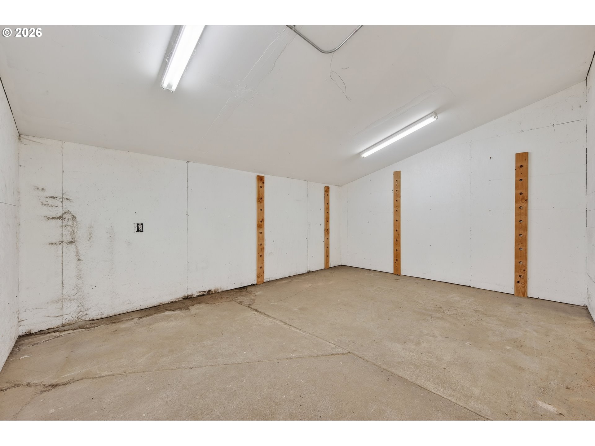 2150 Cross St Property Photo 30
