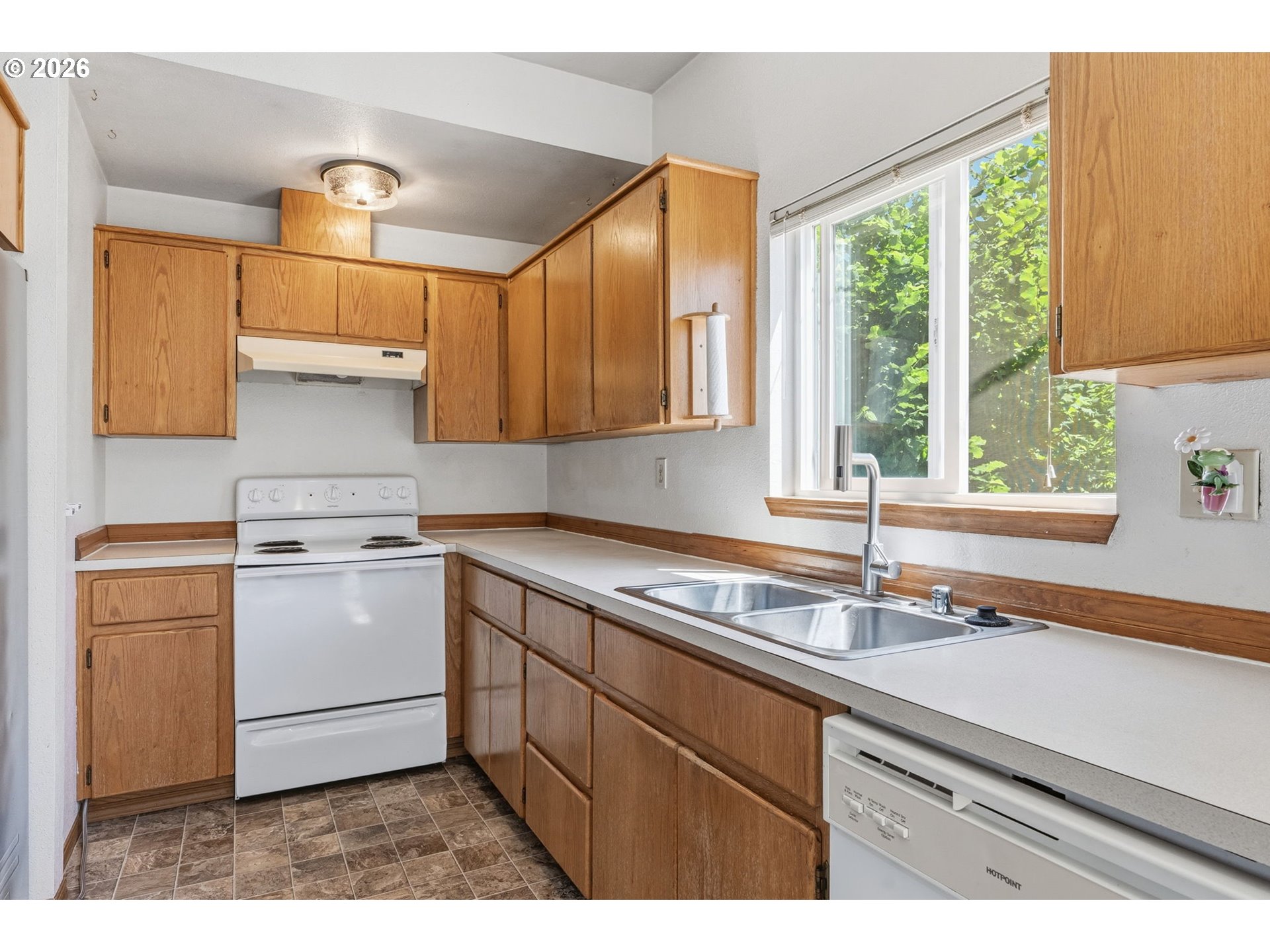 2209 E St Property Photo 7