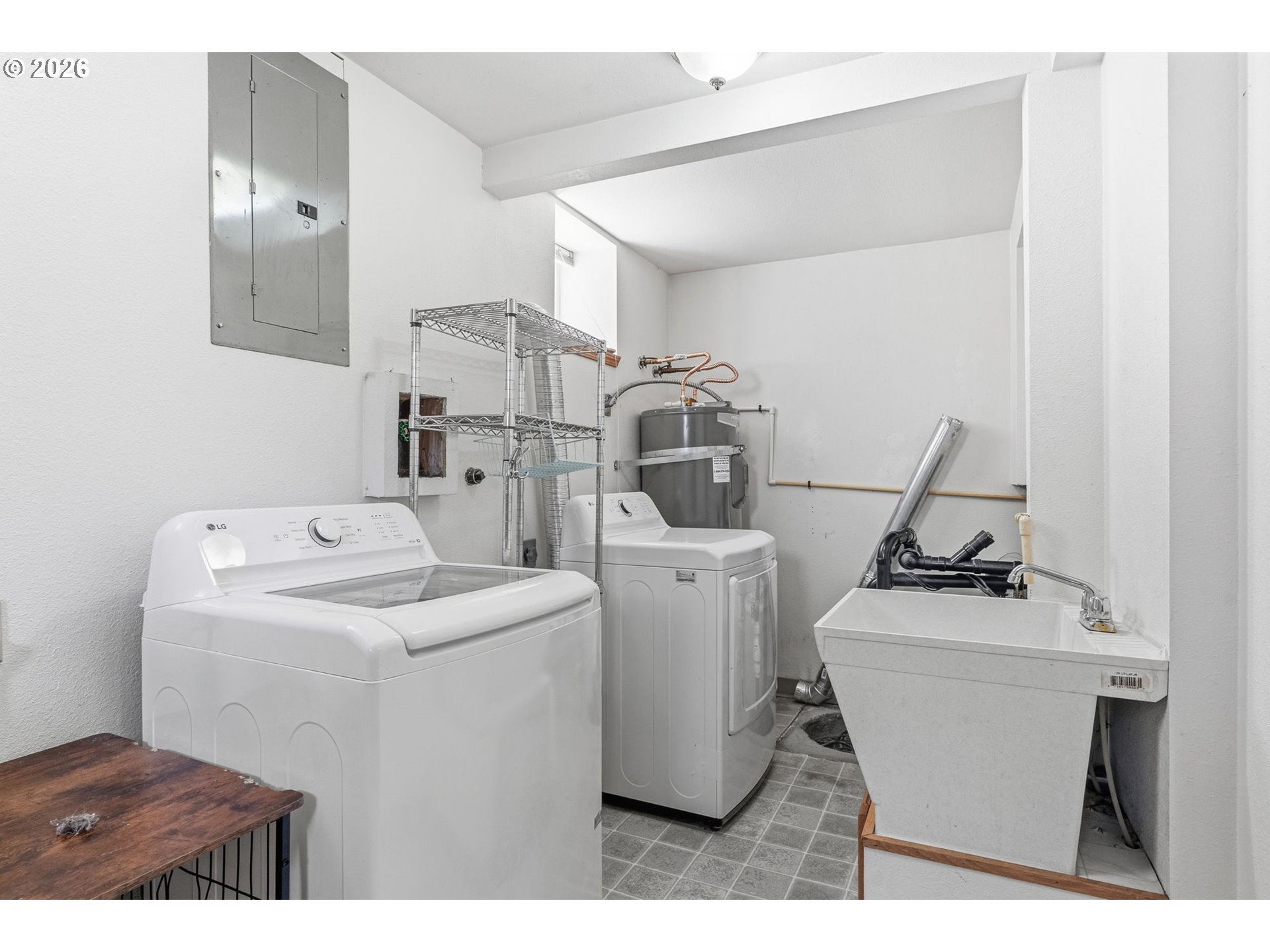 2209 E St Property Photo 15