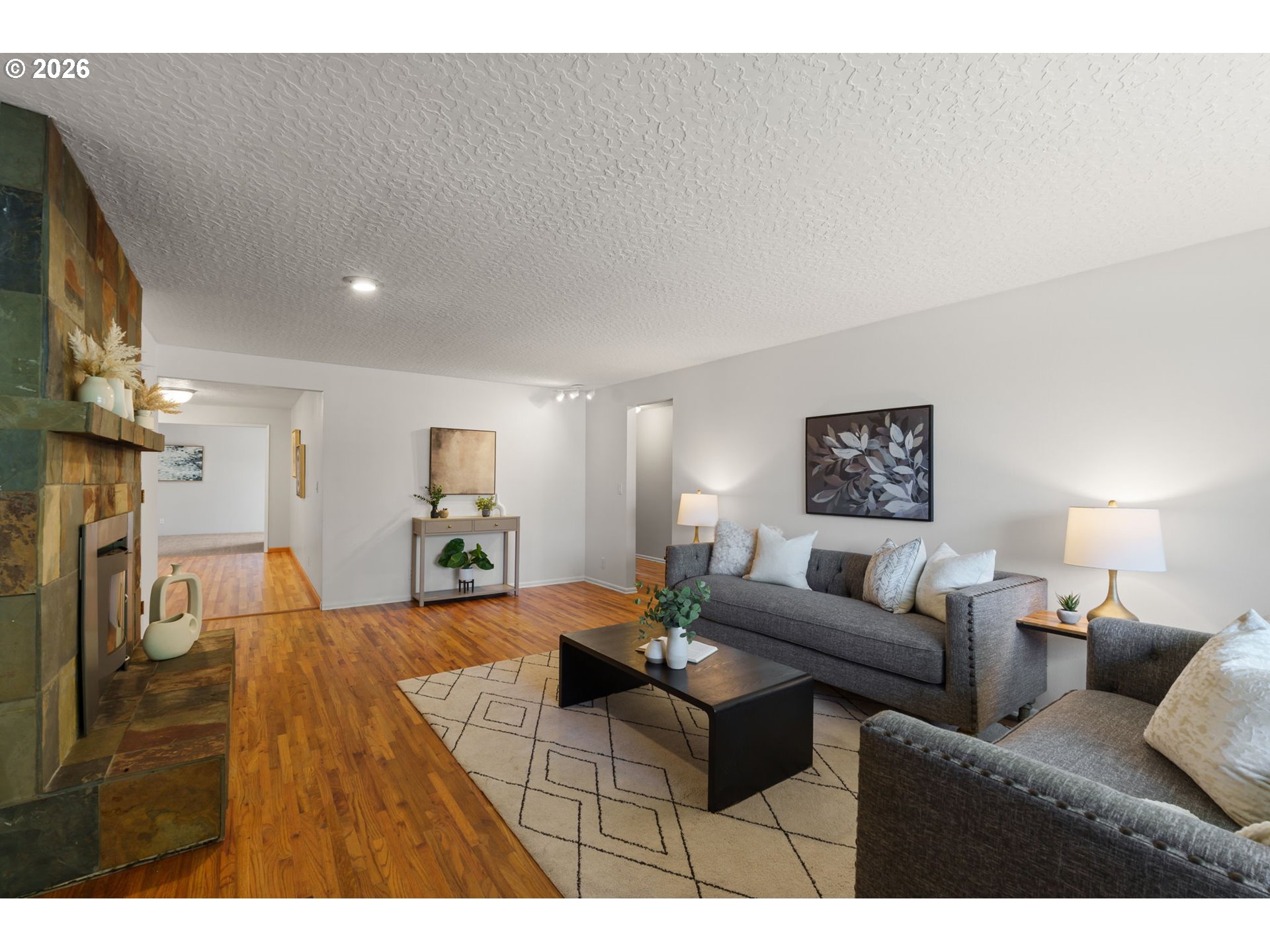 19105 Addie St Property Photo 4