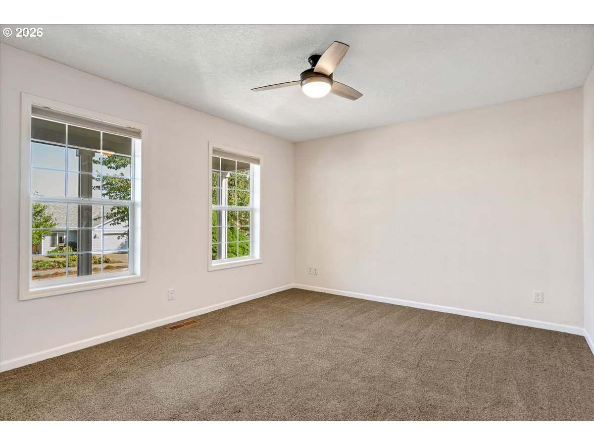1412 Crestview Dr Property Photo 27