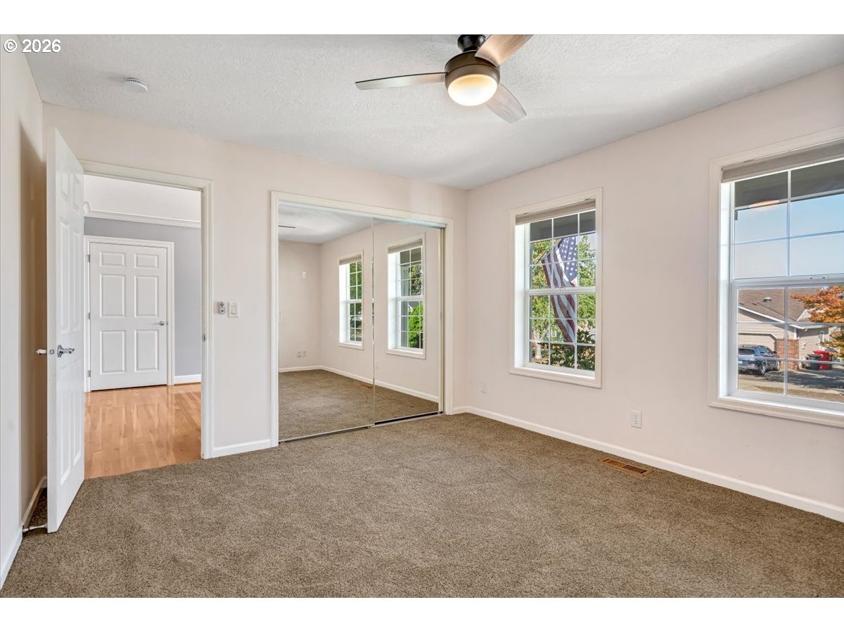 1412 Crestview Dr Property Photo 28