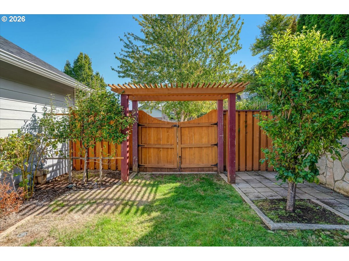 1412 Crestview Dr Property Photo 36