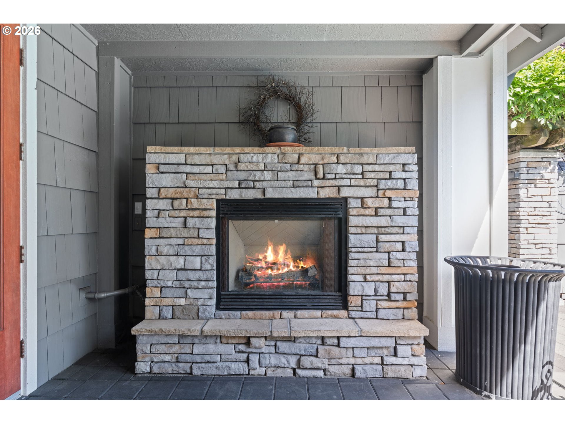 1728 Se Halyard Ln Property Photo 23