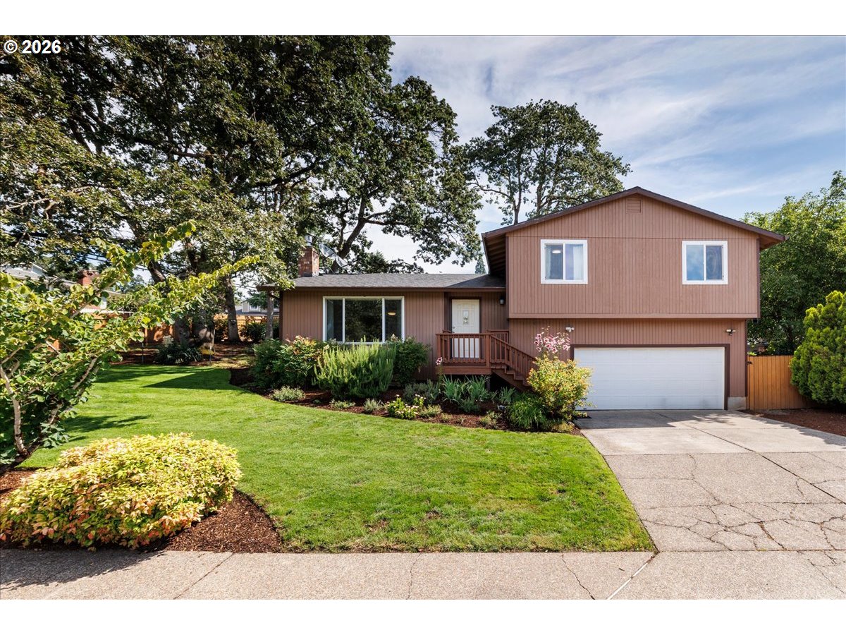 16910 Se Laugardia Way Property Photo 1