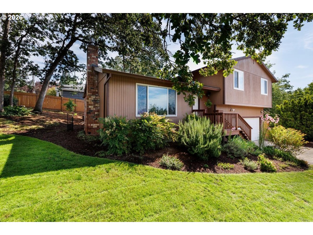 16910 Se Laugardia Way Property Photo 7
