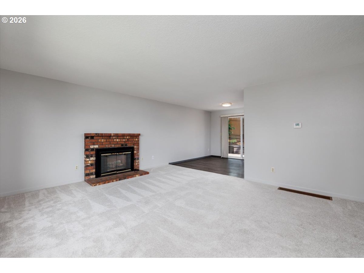 16910 Se Laugardia Way Property Photo 11