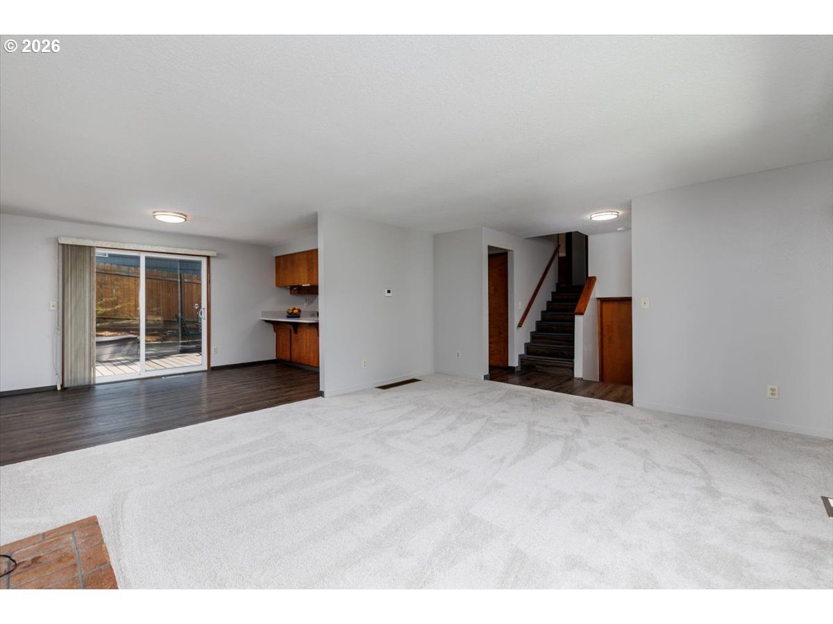 16910 Se Laugardia Way Property Photo 14
