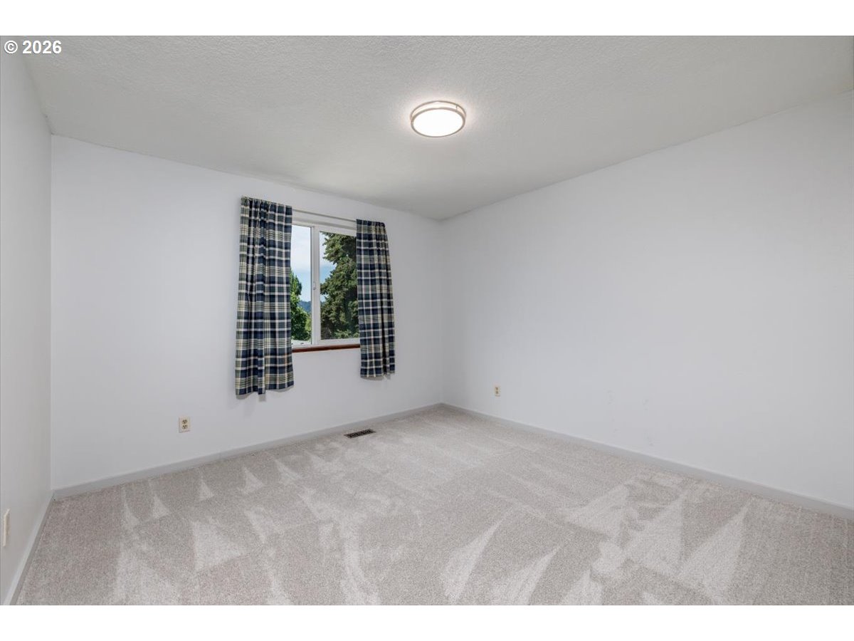 16910 Se Laugardia Way Property Photo 25