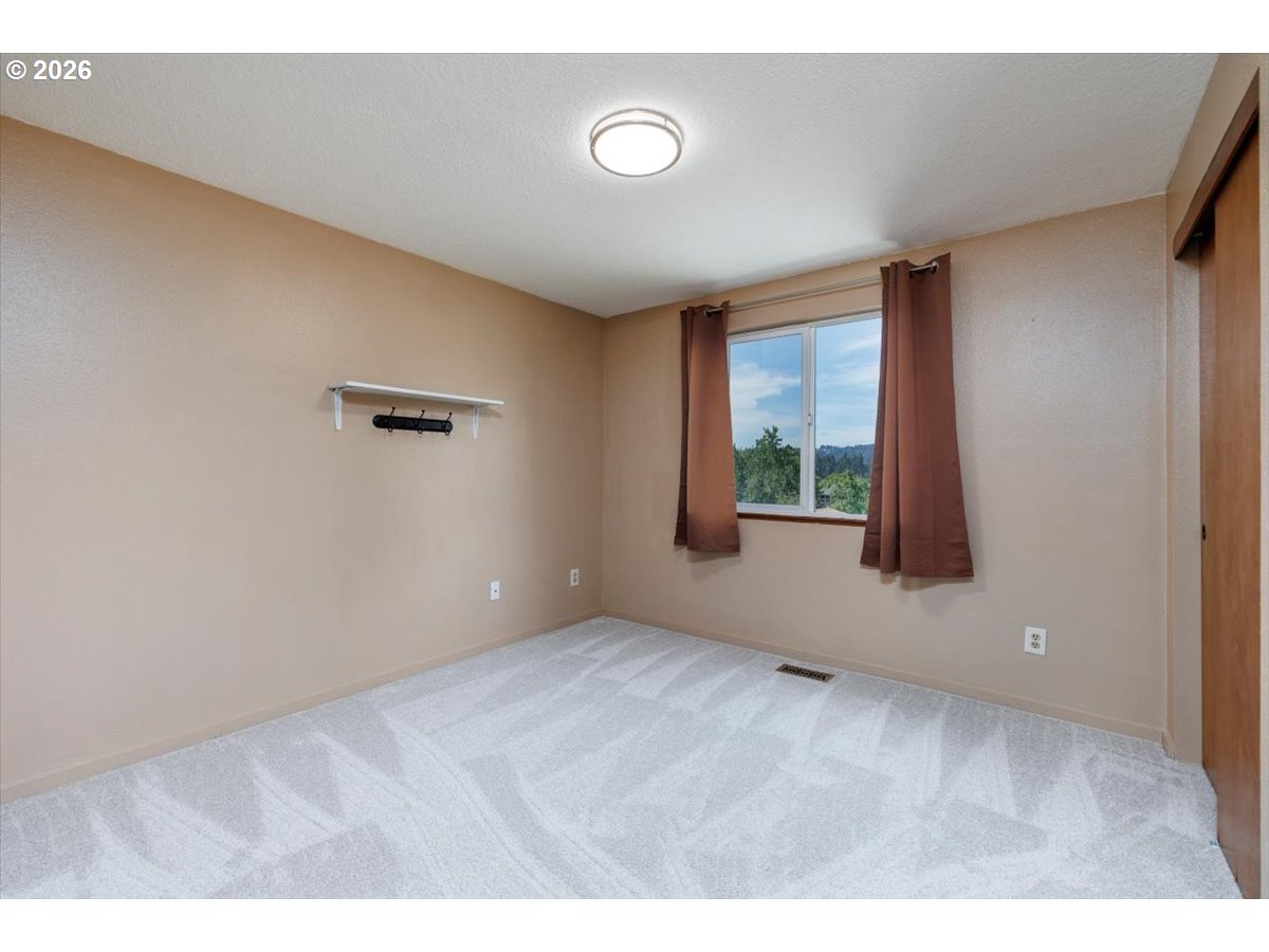 16910 Se Laugardia Way Property Photo 28