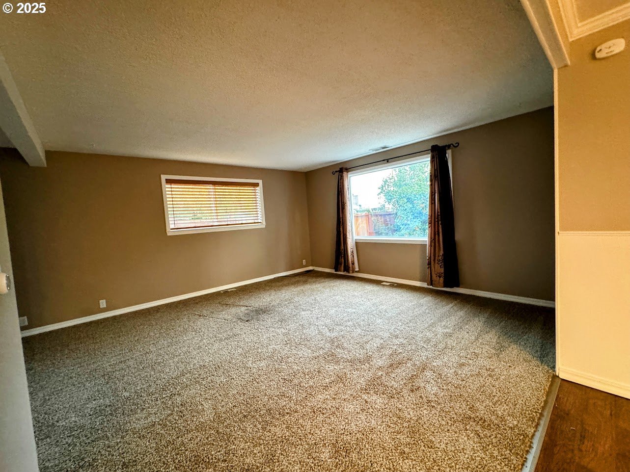 2639 7th St Property Photo 4