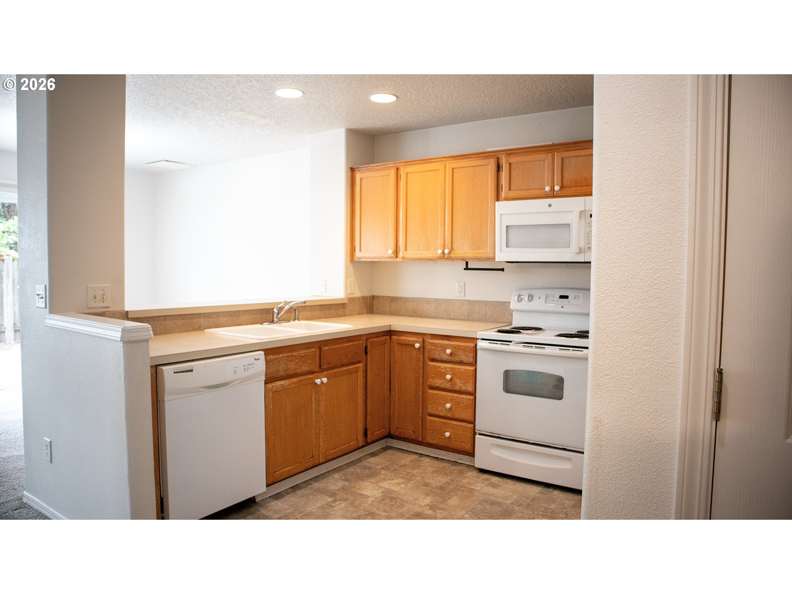 41733 Nw Bellingham Ct Property Photo 2