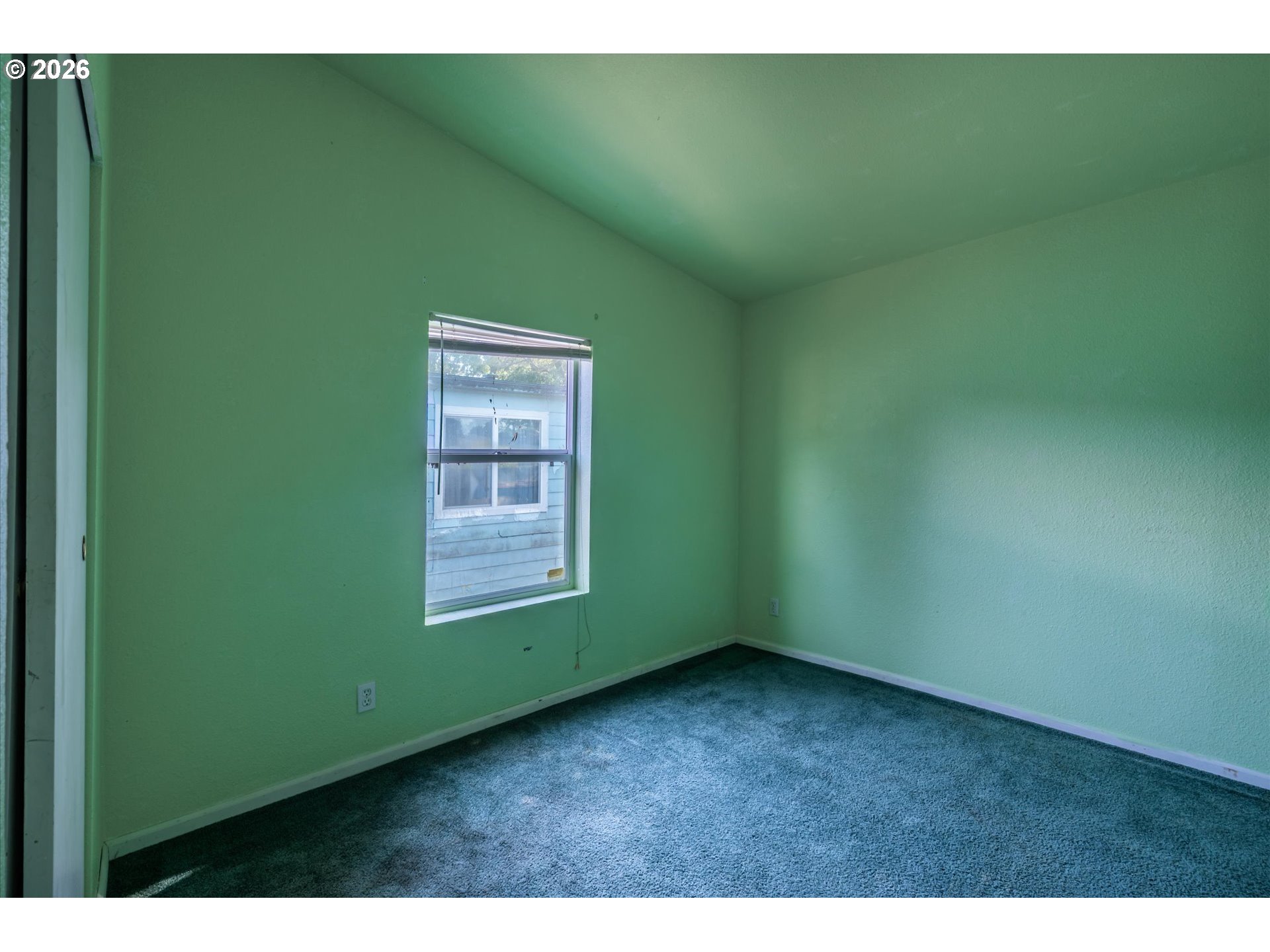 1633 Maple St Property Photo 11