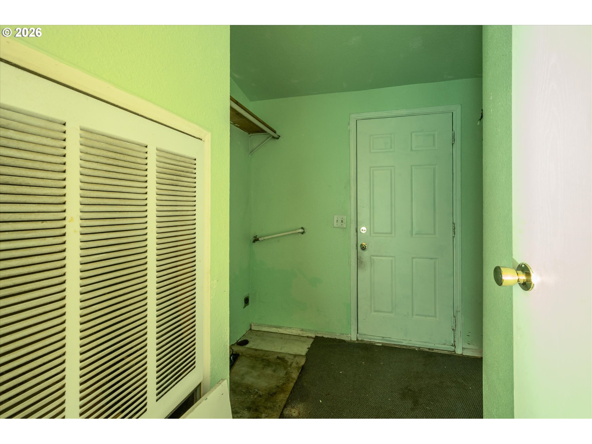1633 Maple St Property Photo 12