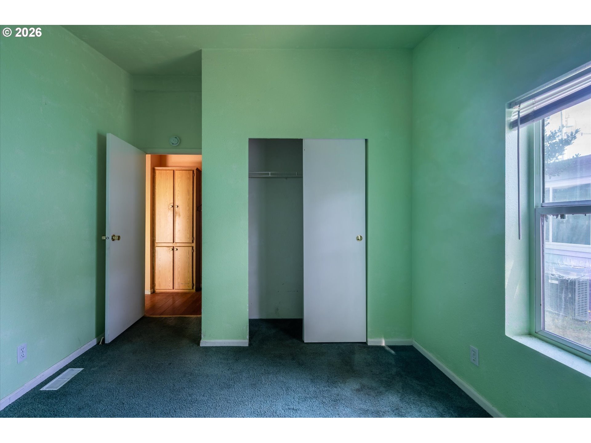 1633 Maple St Property Photo 13