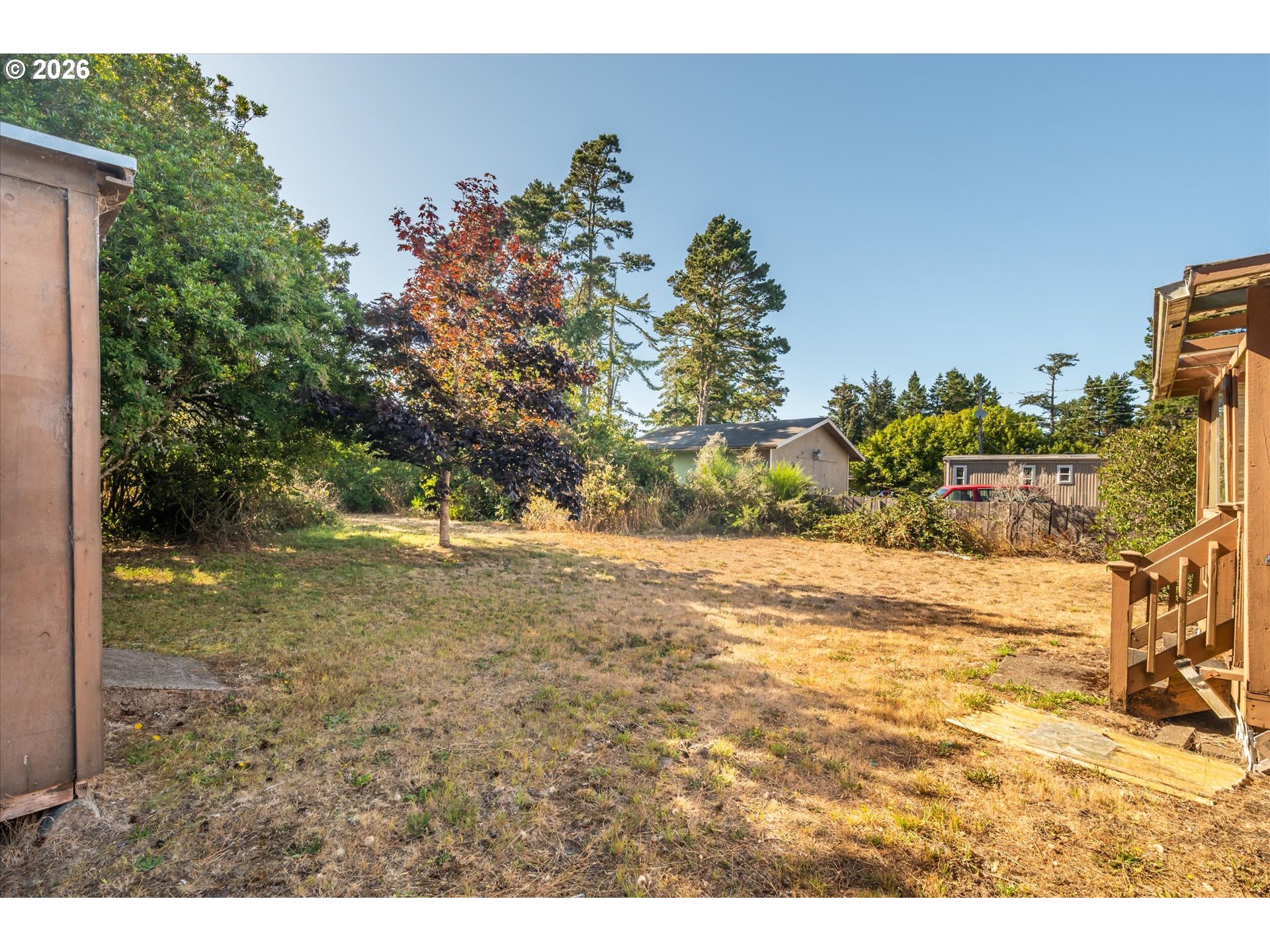 1633 Maple St Property Photo 35