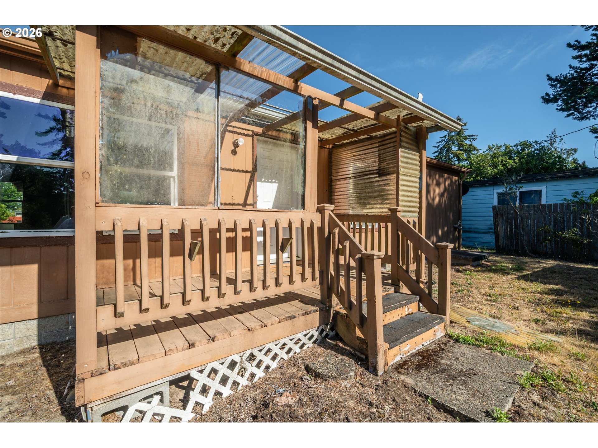 1633 Maple St Property Photo 36