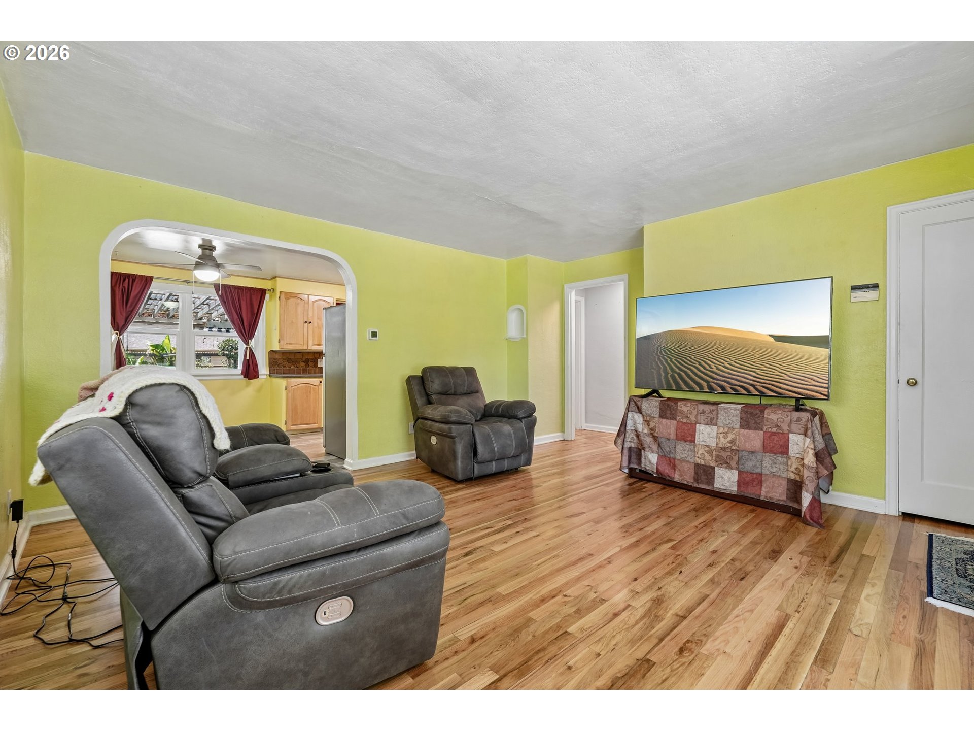 1915 23rd St Ne Property Photo 6