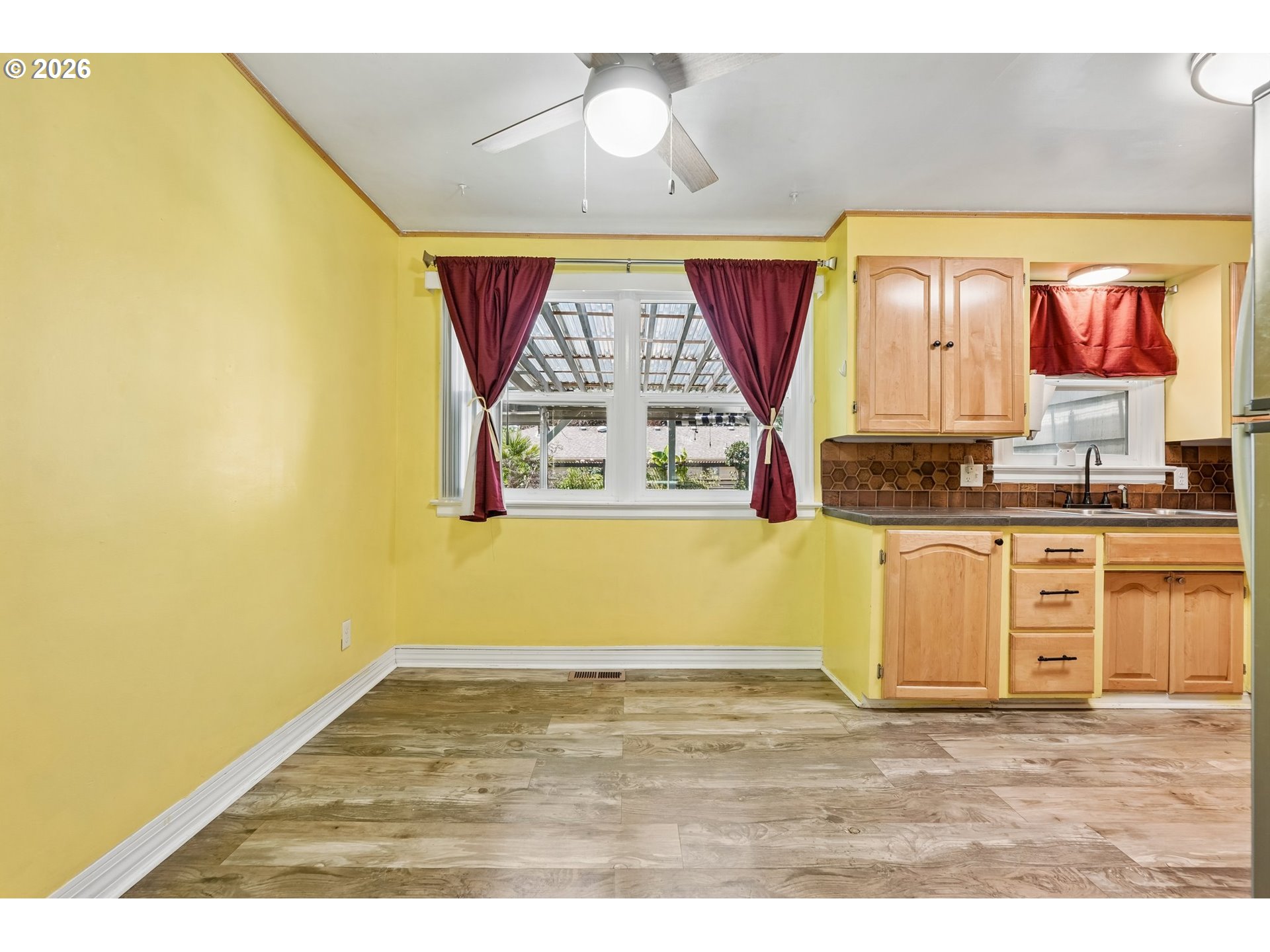 1915 23rd St Ne Property Photo 8