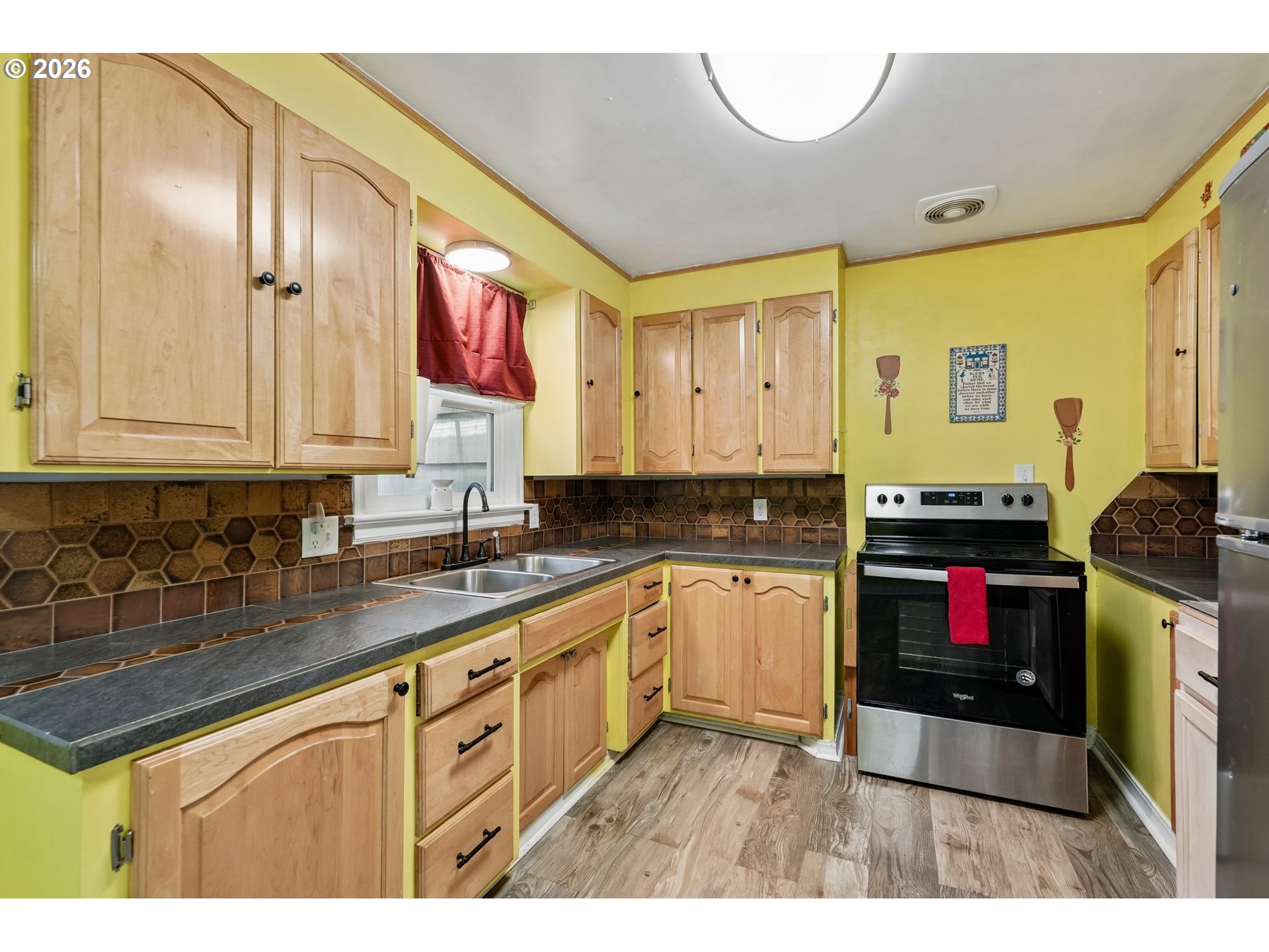 1915 23rd St Ne Property Photo 10