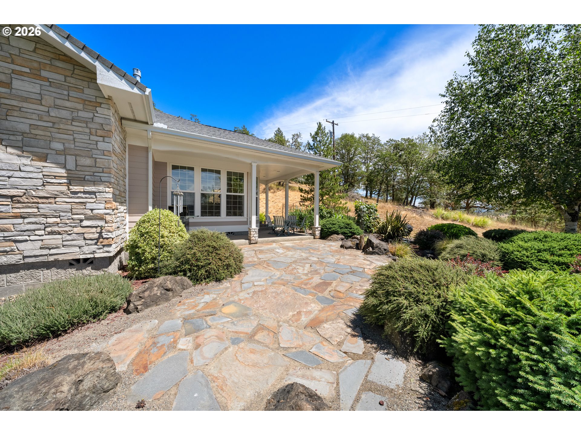 420 Cascara Ln Property Photo 3