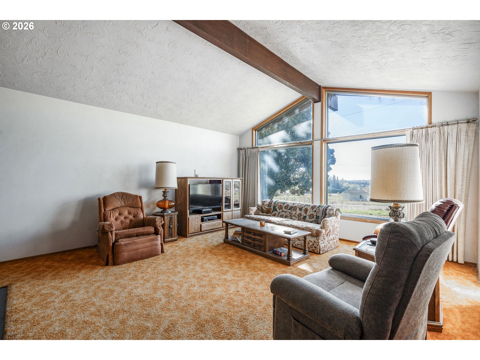 22000 Ne Ranor Loop Property Photo 4