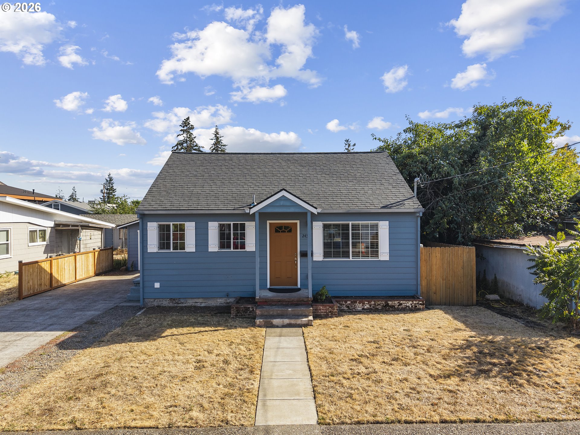 2430 CLAUDE ST SE Property Photo 1