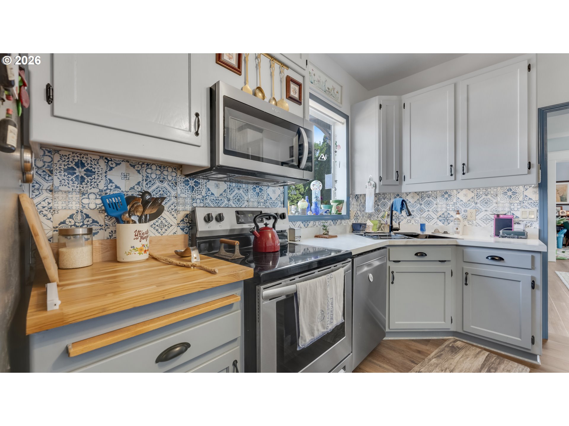 2206 Marion St Property Photo 11
