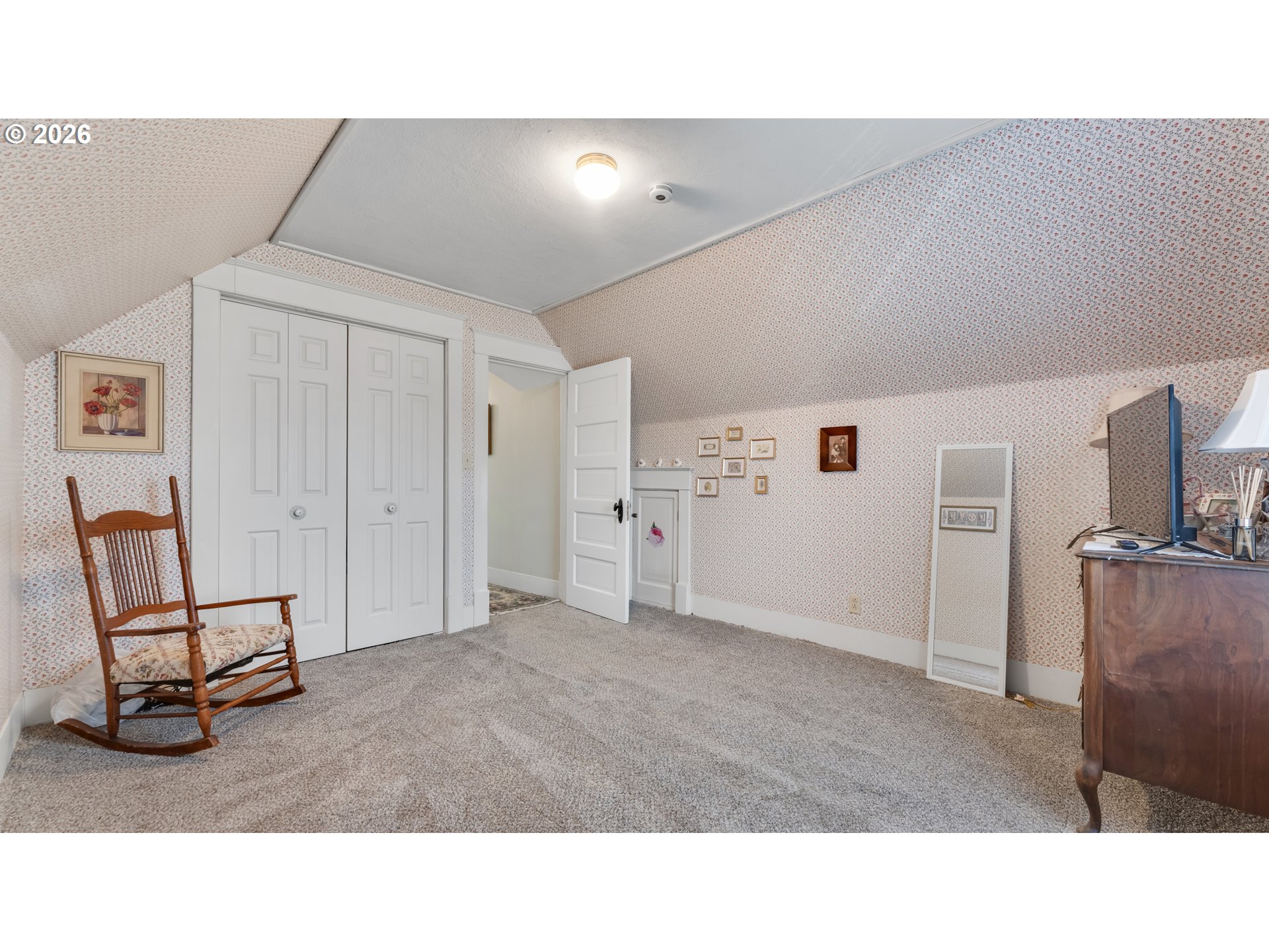 2206 Marion St Property Photo 29