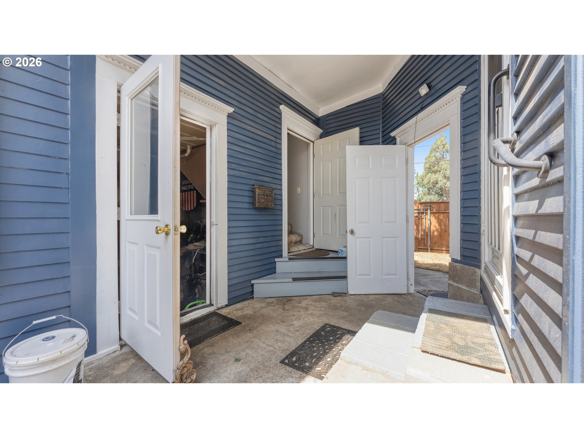 2206 Marion St Property Photo 41