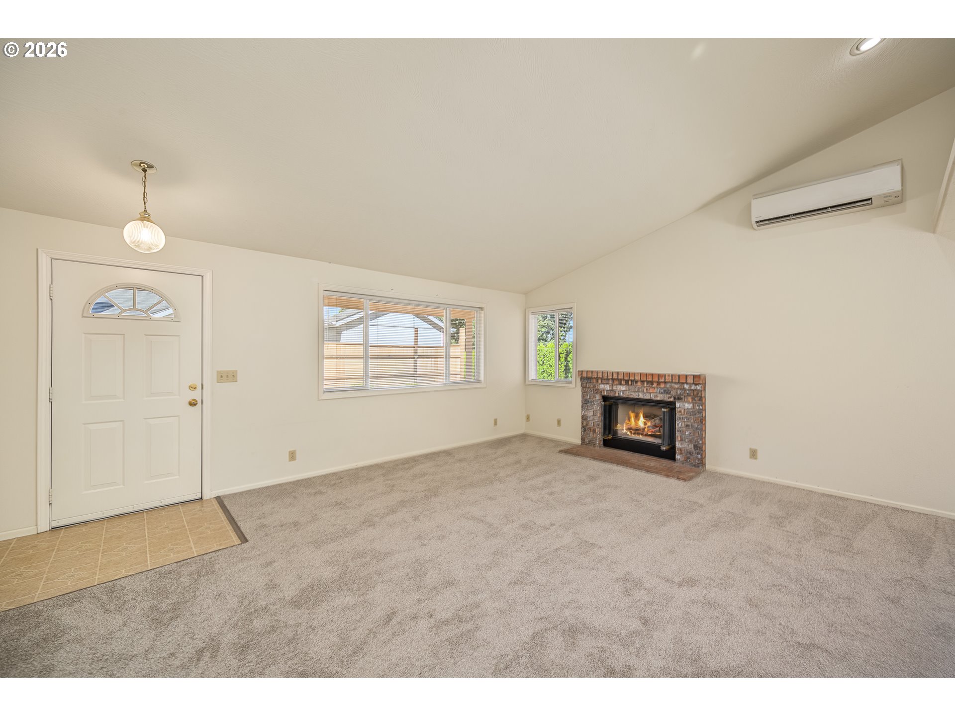639 S 70th St Property Photo 17