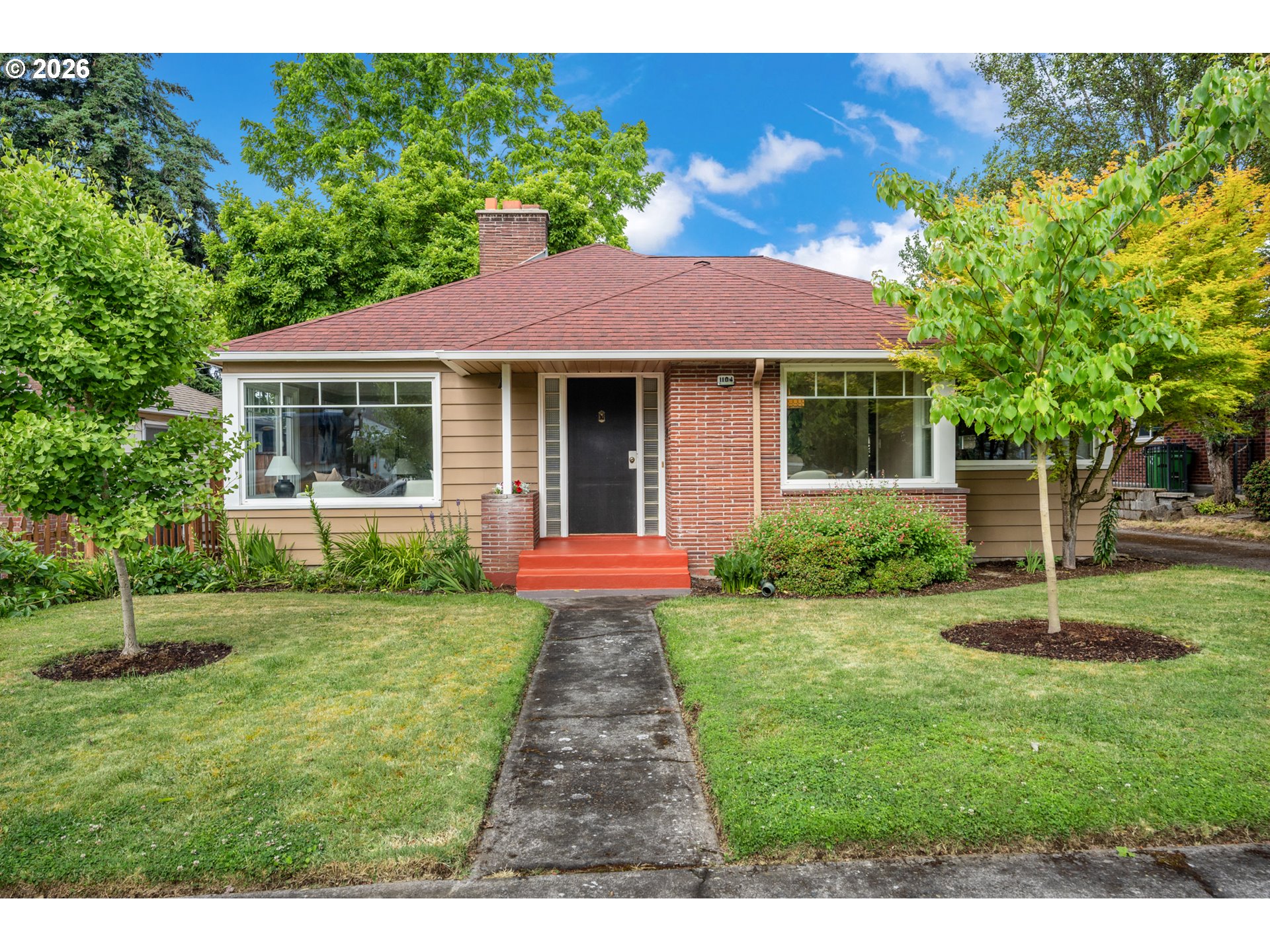 1104 Z St Property Photo 1