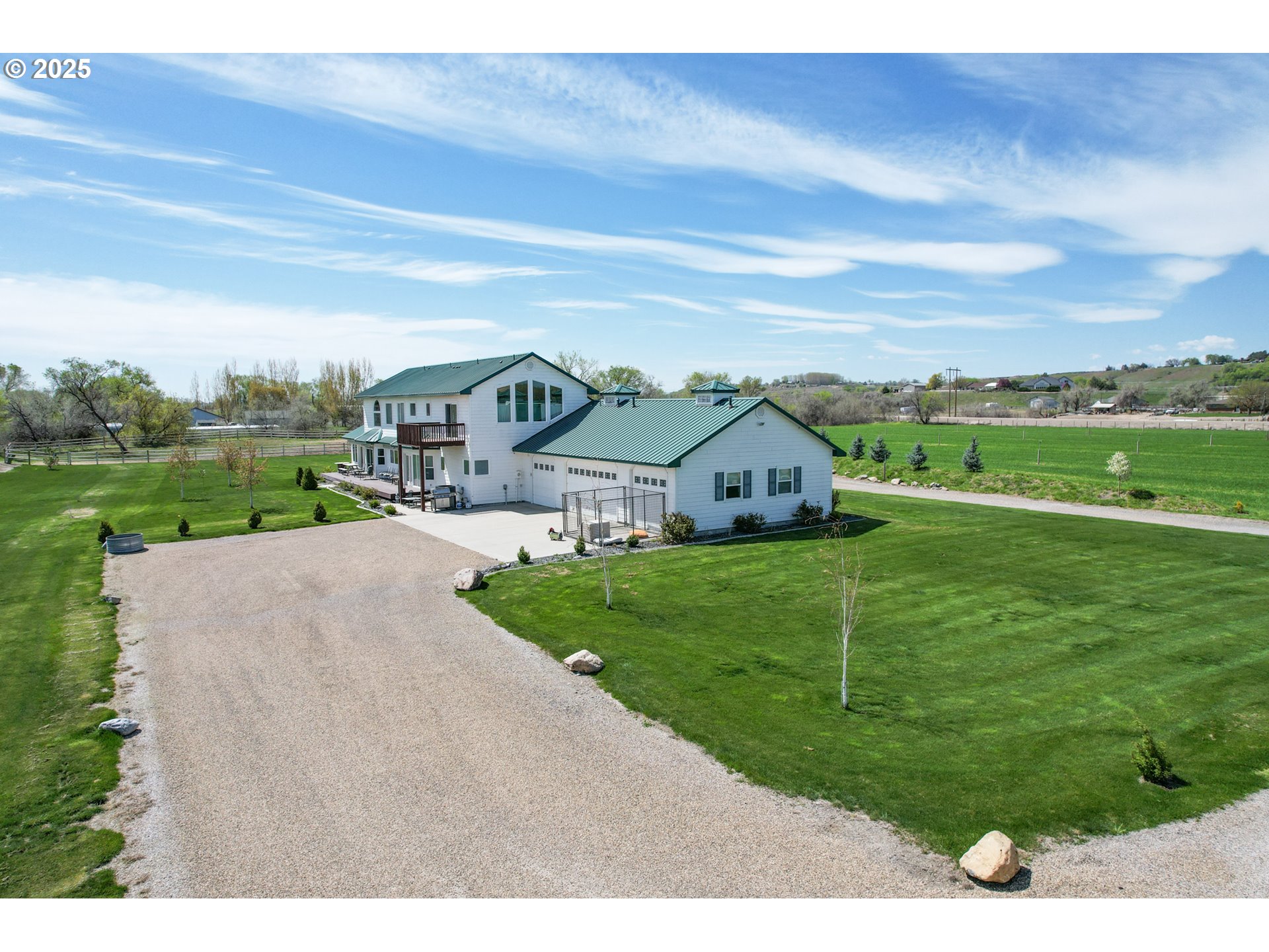 4460 Highway 201 Property Photo 14