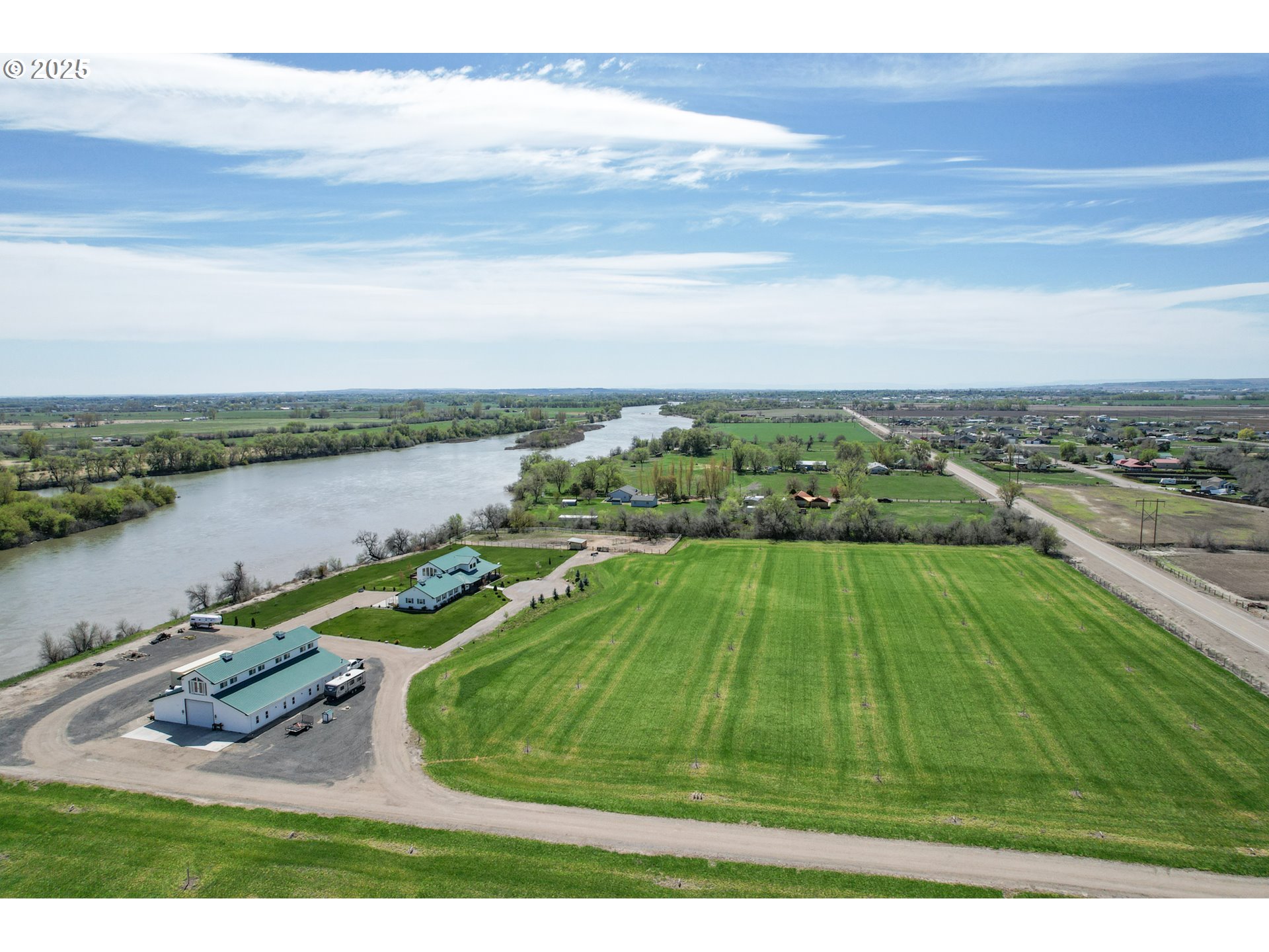 4460 Highway 201 Property Photo 15