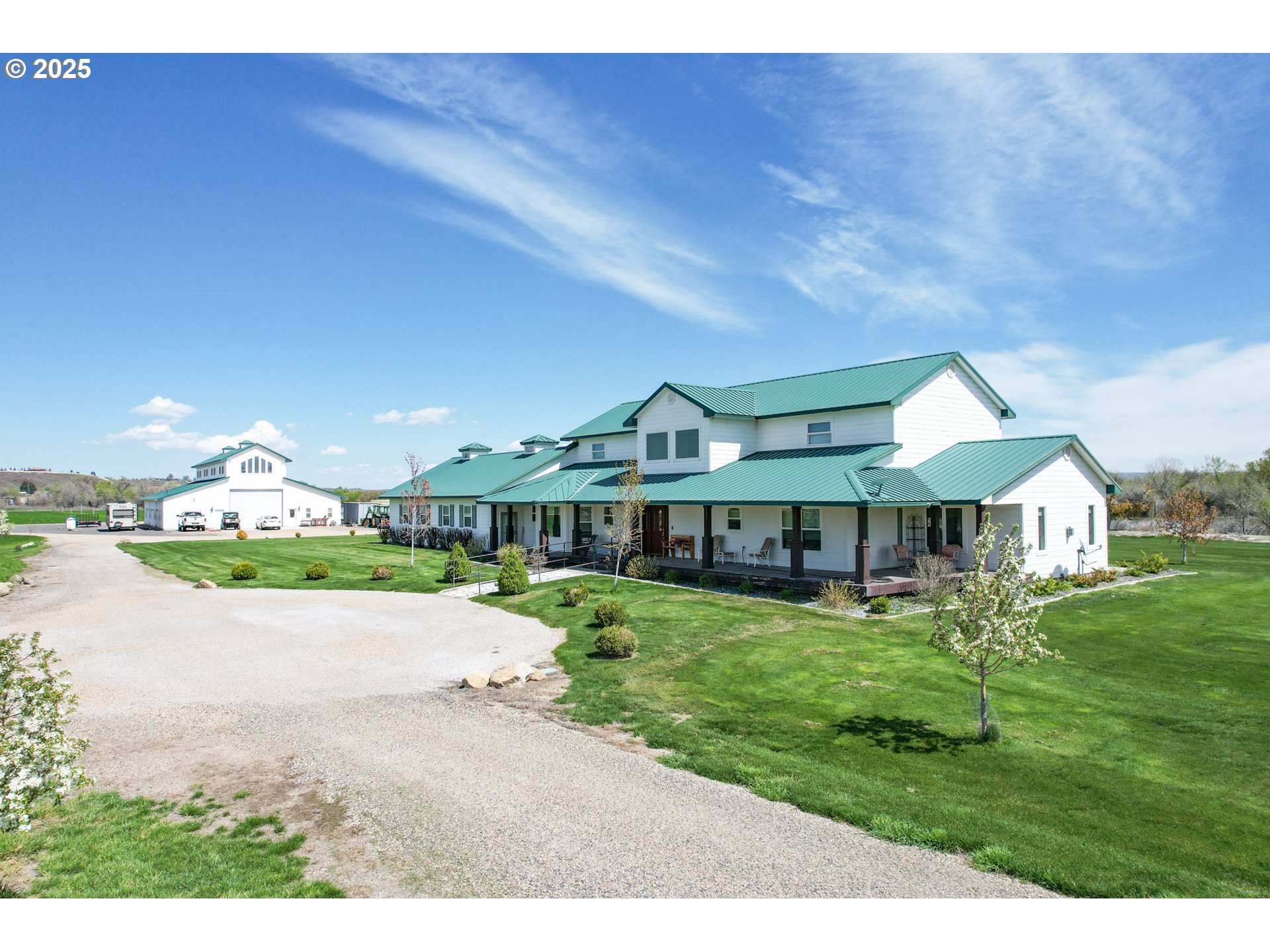 4460 Highway 201 Property Photo 17