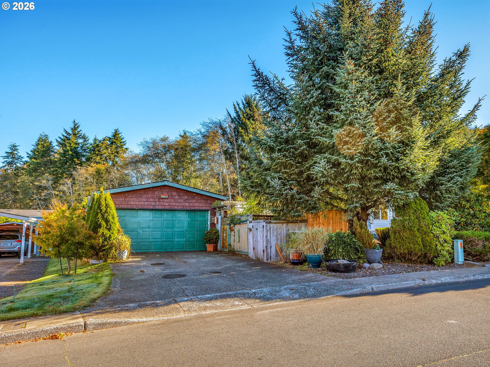 521 Hillside Loop Property Photo 1