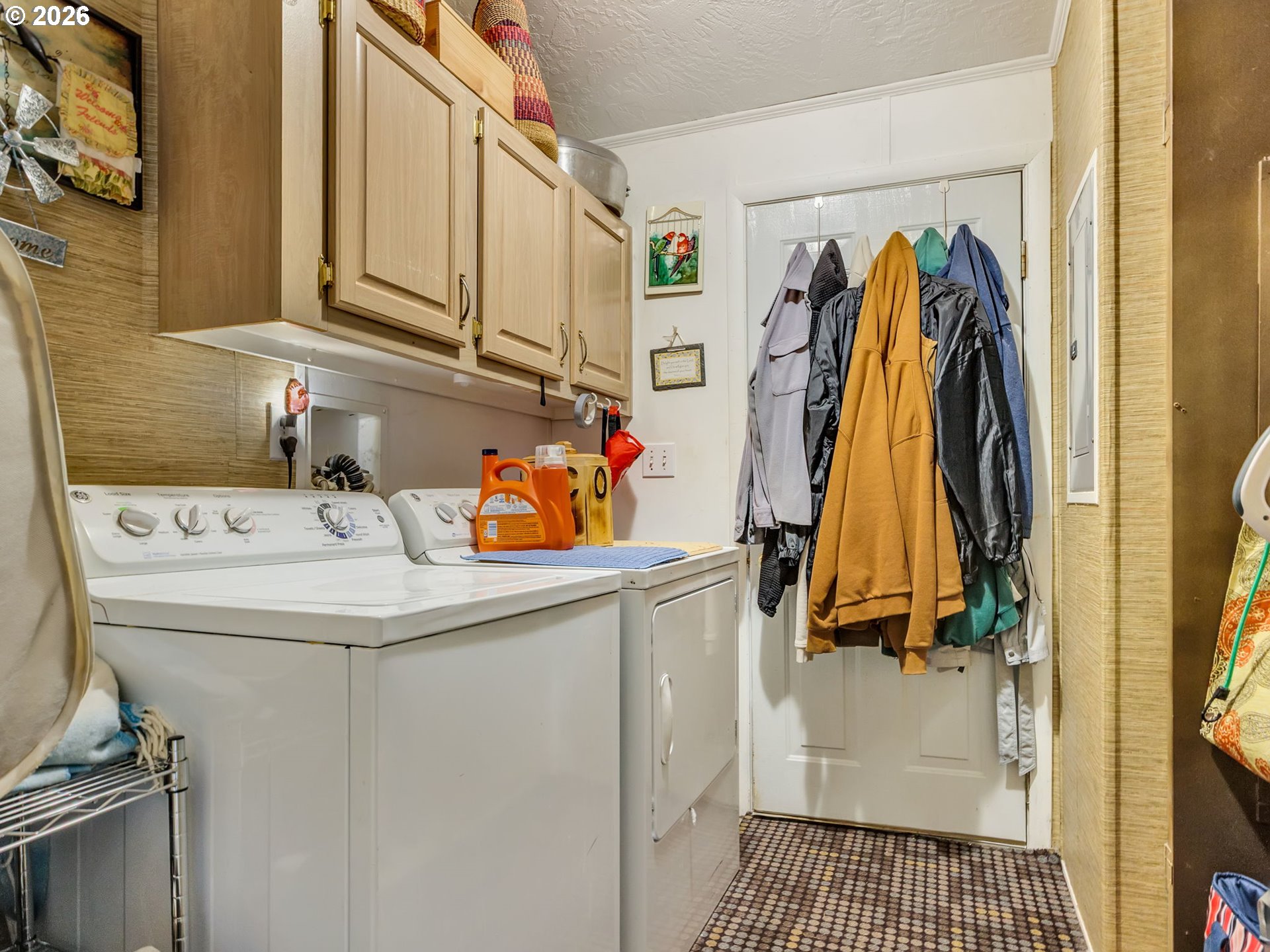521 Hillside Loop Property Photo 30