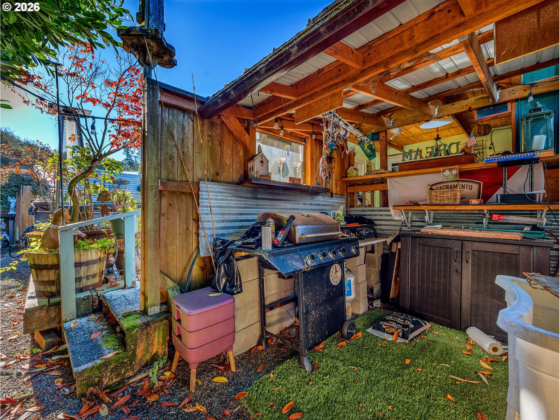 521 Hillside Loop Property Photo 37
