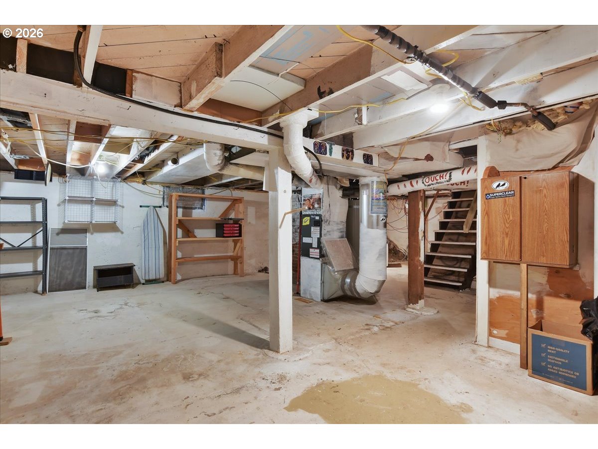 663 Sw Utah St Property Photo 23