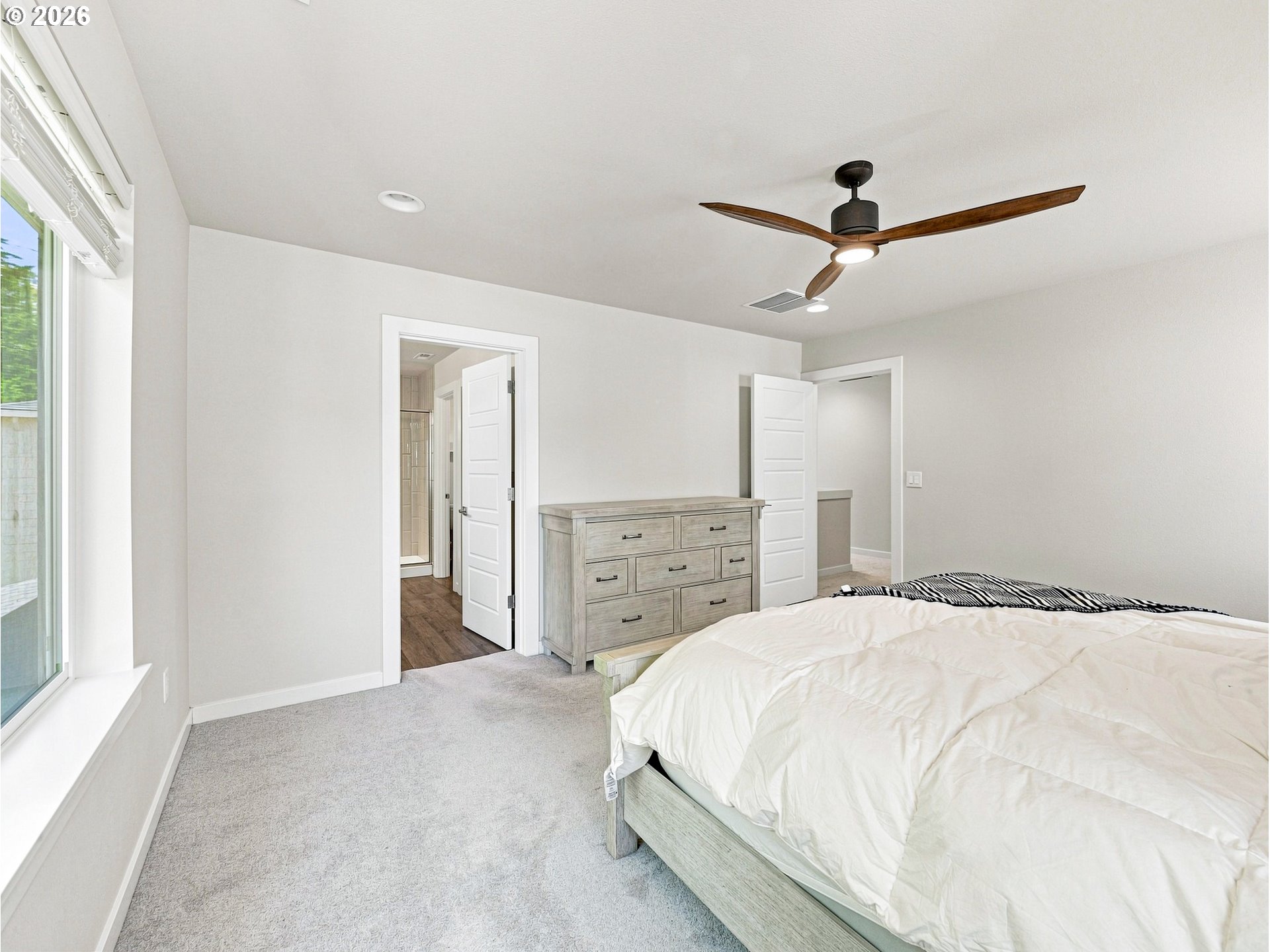 1198 N Sycamore St Property Photo 18