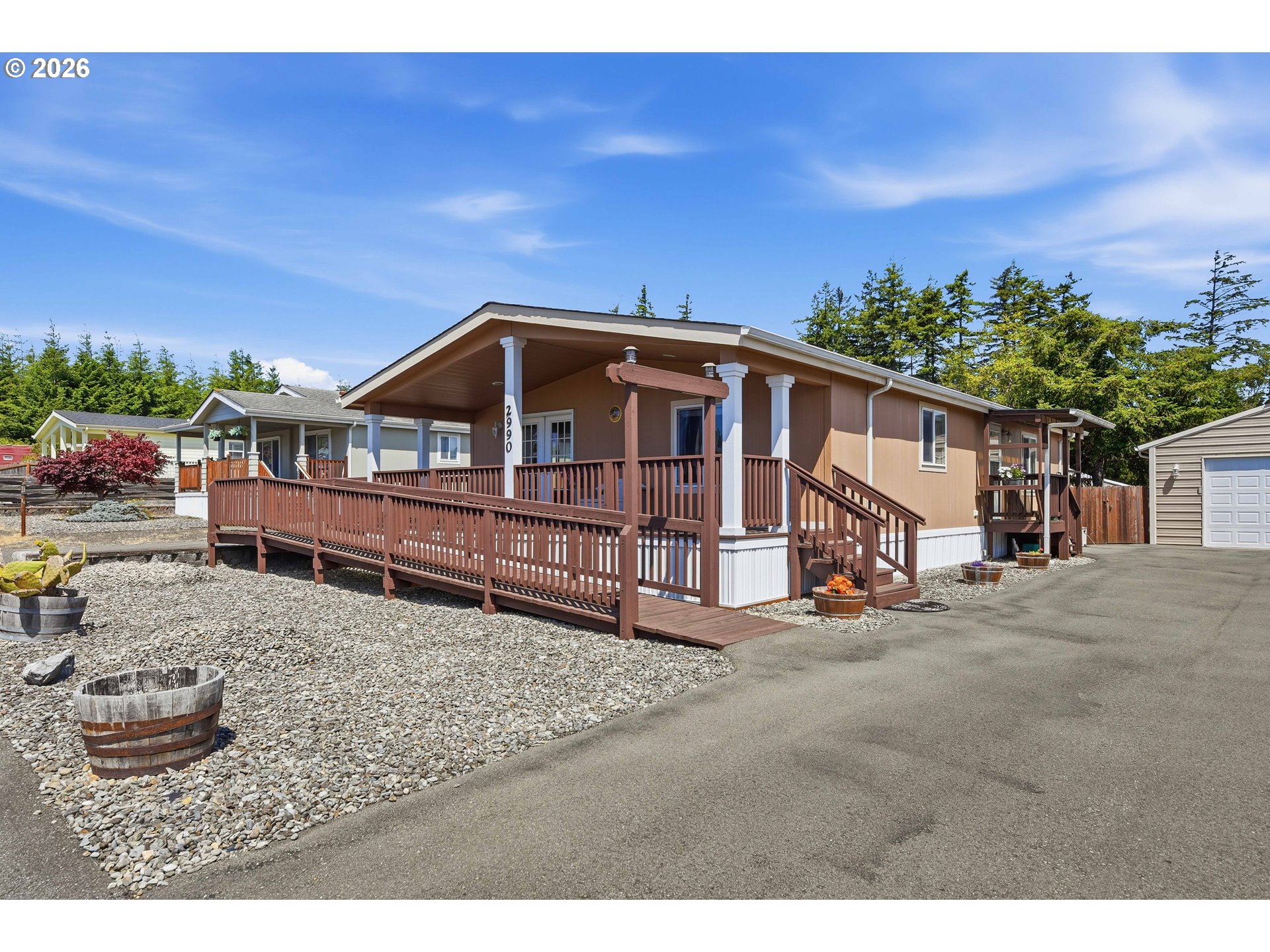 2990 Knott Ter Property Photo 1