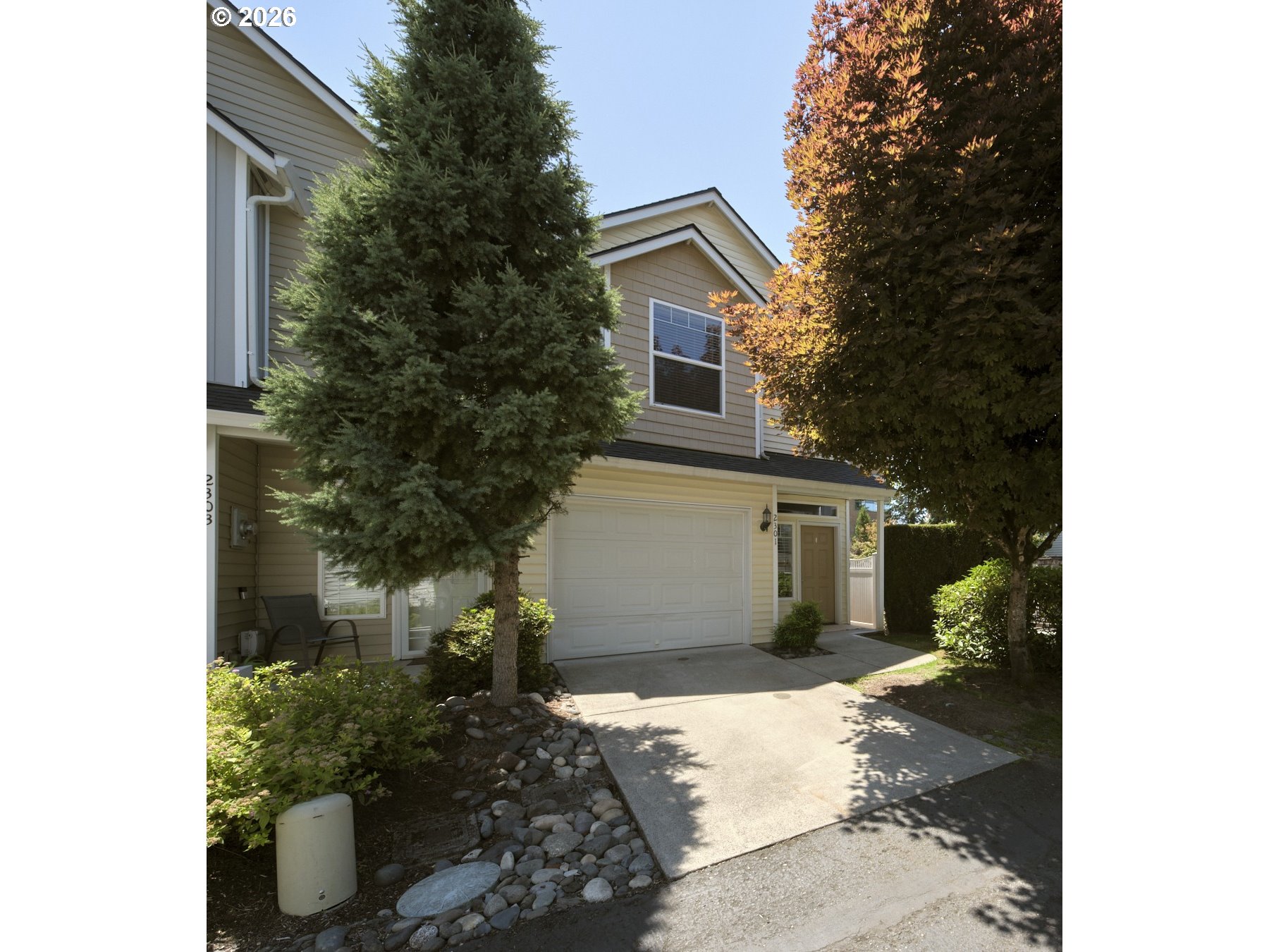 2301 NE 139TH CIR