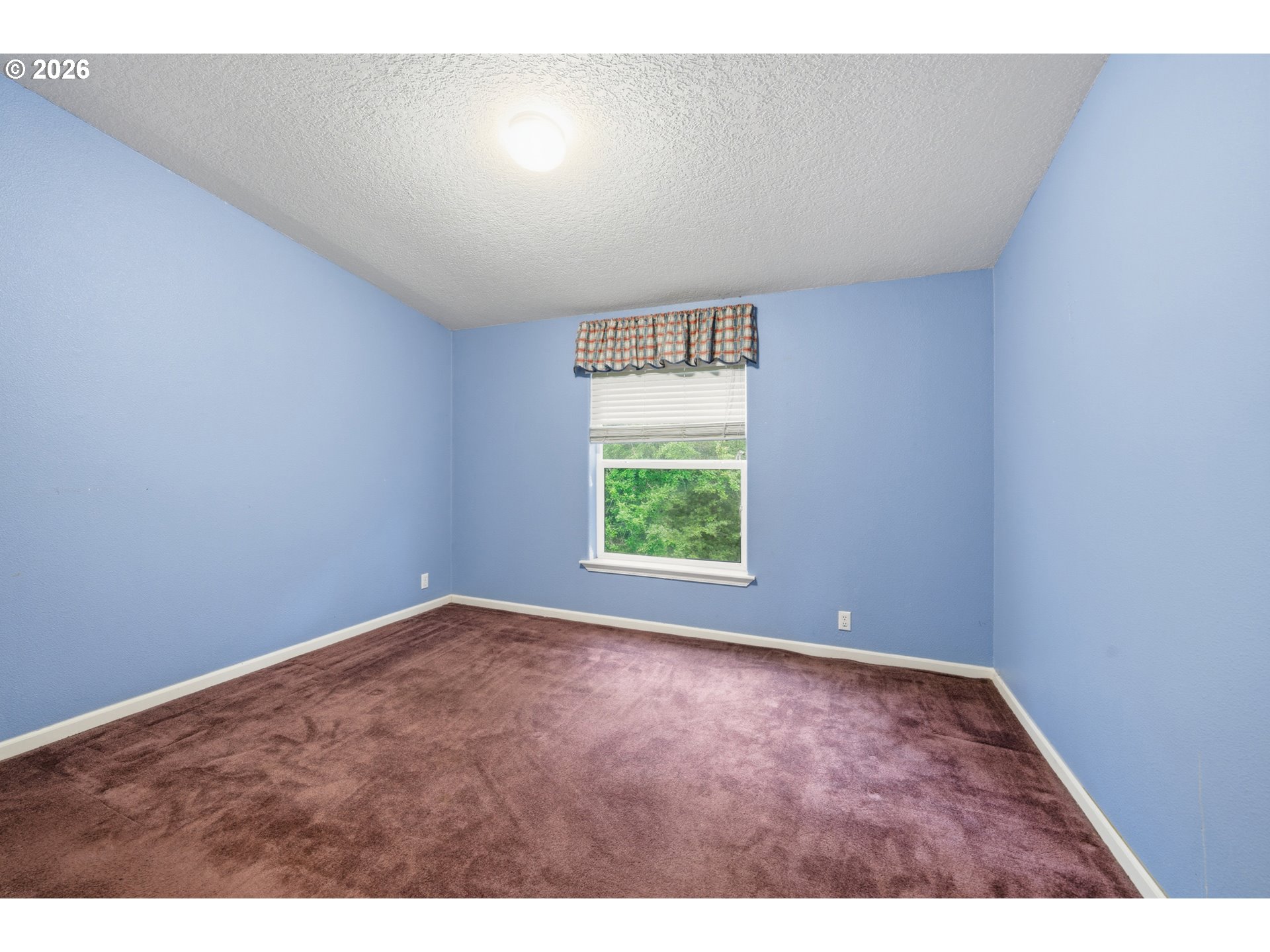 1485 E Santiam St Property Photo 27