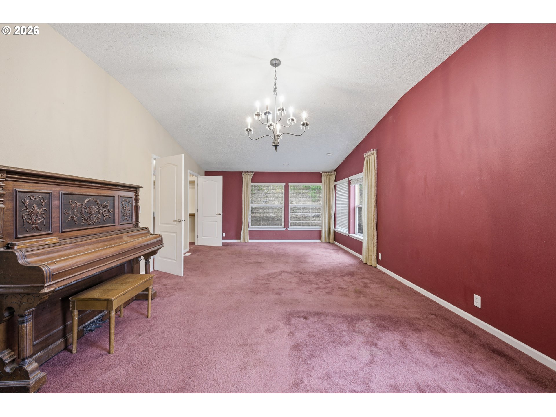 1485 E Santiam St Property Photo 28