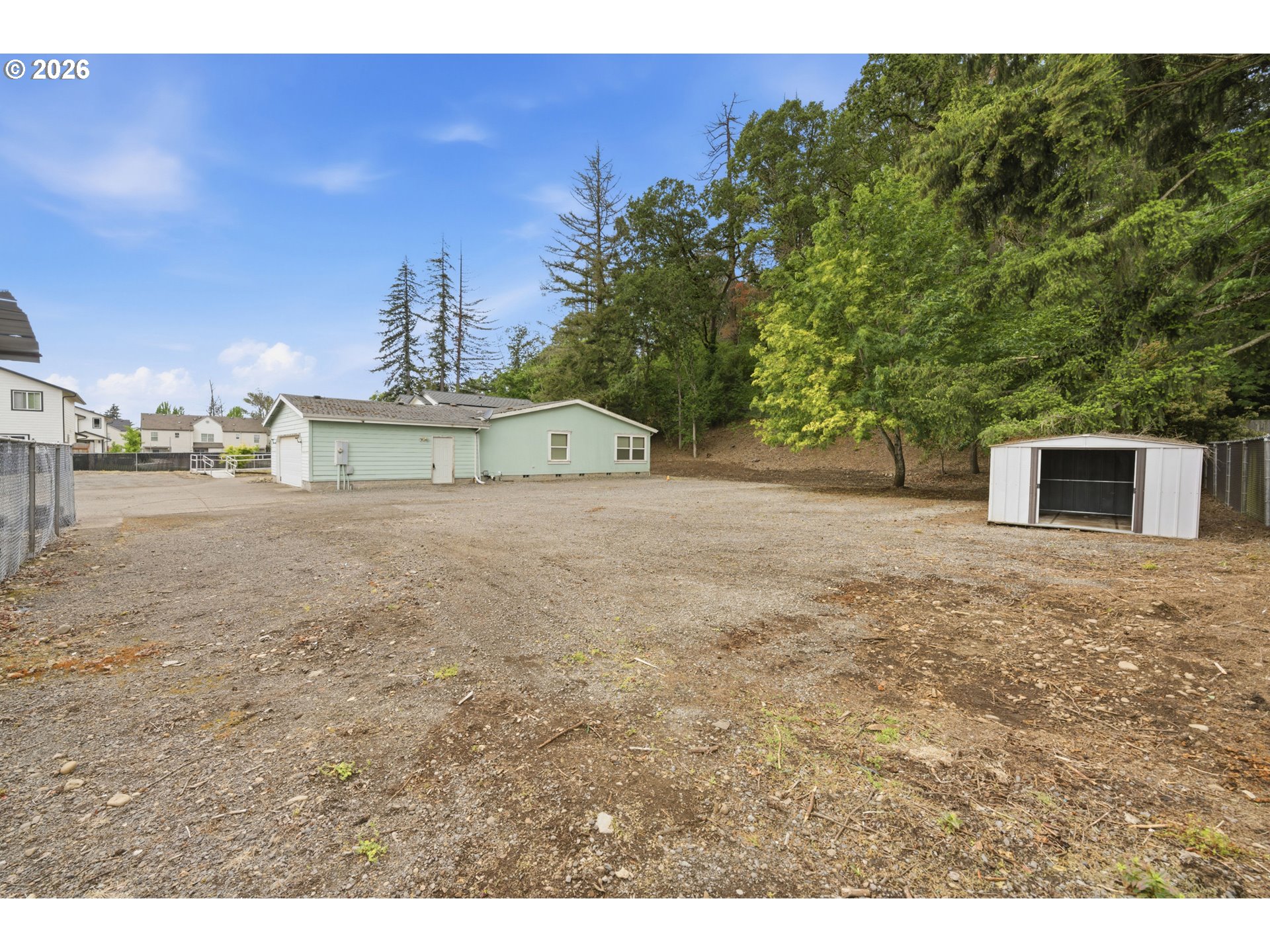 1485 E Santiam St Property Photo 36